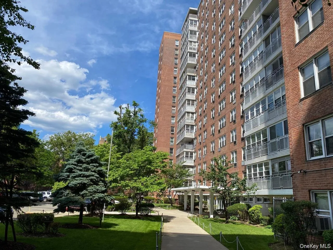 4310 Kissena Boulevard, New York, NY, 2 Bedrooms Bedrooms, 5 Rooms Rooms,1 BathroomBathrooms,Residential,For Rent,Kissena,0,1013061 4310 Kissena Boulevard, New York, NY, 2 Bedrooms Bedrooms, 5 Rooms Rooms,1 BathroomBathrooms,Residential,For Rent,Kissena,0,1013061