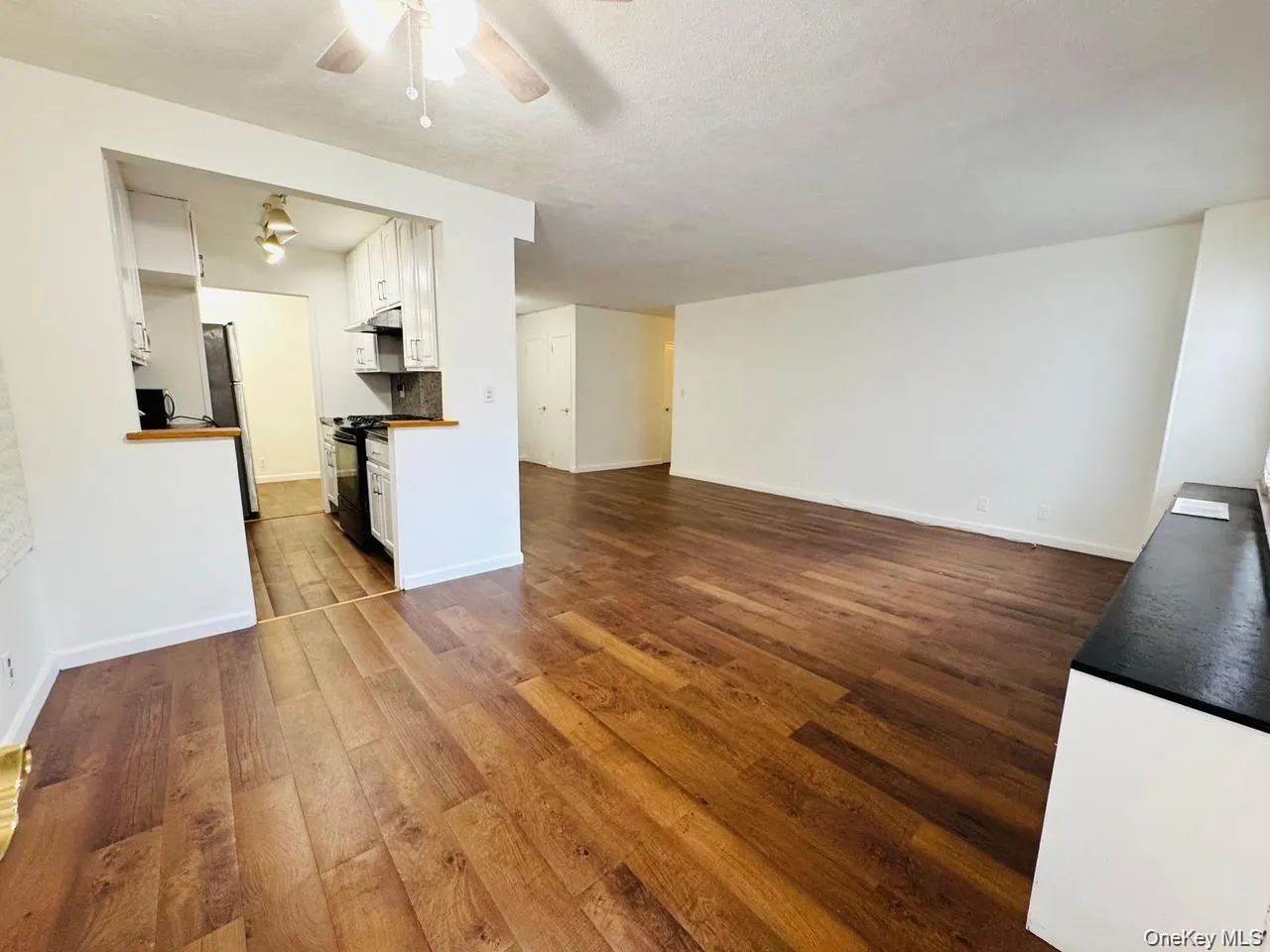 4310 Kissena Boulevard, New York, NY, 2 Bedrooms Bedrooms, 5 Rooms Rooms,1 BathroomBathrooms,Residential,For Rent,Kissena,0,1013061 4310 Kissena Boulevard, New York, NY, 2 Bedrooms Bedrooms, 5 Rooms Rooms,1 BathroomBathrooms,Residential,For Rent,Kissena,0,1013061