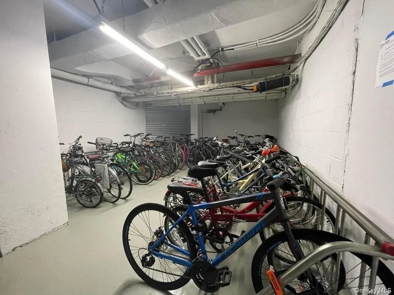 4310 Kissena Boulevard, New York, NY, 2 Bedrooms Bedrooms, 5 Rooms Rooms,1 BathroomBathrooms,Residential,For Rent,Kissena,0,1013061 4310 Kissena Boulevard, New York, NY, 2 Bedrooms Bedrooms, 5 Rooms Rooms,1 BathroomBathrooms,Residential,For Rent,Kissena,0,1013061