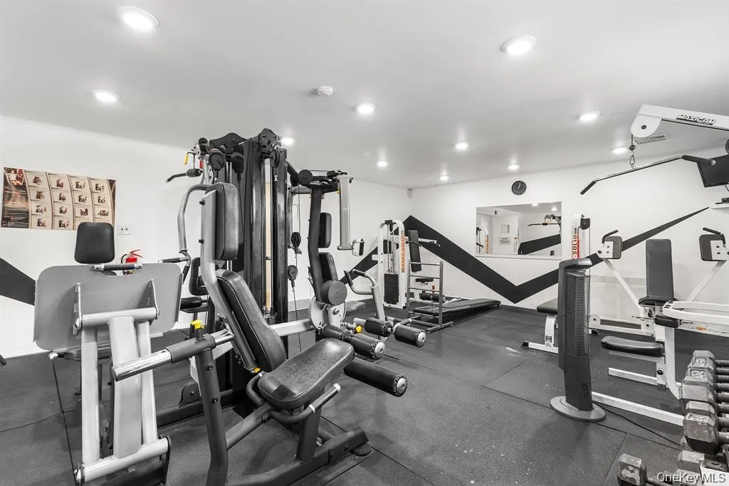 312 Artist Lake Drive, Brookhaven, NY, 1 Bedroom Bedrooms, 4 Rooms Rooms,1 BathroomBathrooms,Residential,For Rent,Artist Lake,0,1013062 312 Artist Lake Drive, Brookhaven, NY, 1 Bedroom Bedrooms, 4 Rooms Rooms,1 BathroomBathrooms,Residential,For Rent,Artist Lake,0,1013062
