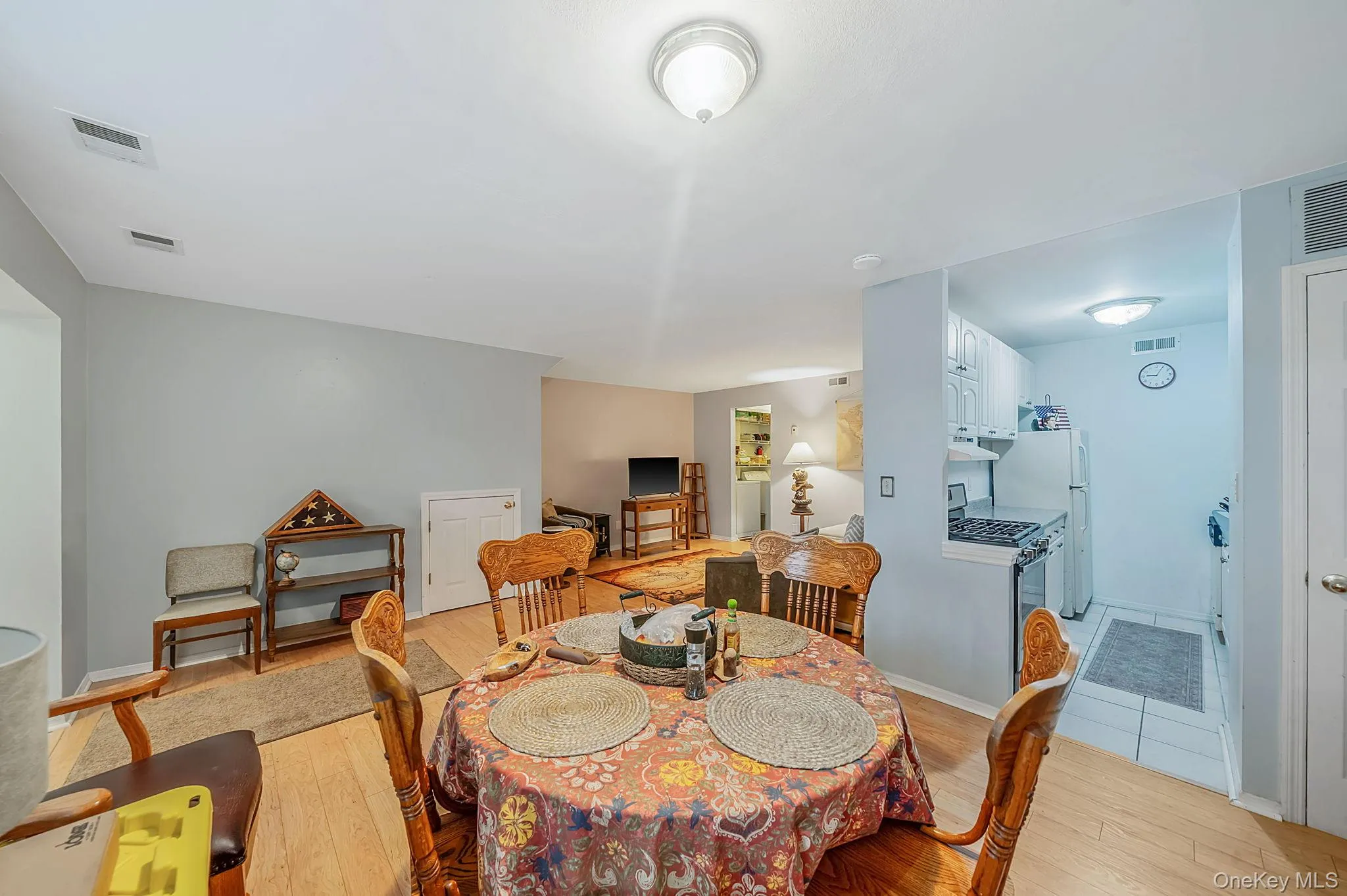 312 Artist Lake Drive, Brookhaven, NY, 1 Bedroom Bedrooms, 4 Rooms Rooms,1 BathroomBathrooms,Residential,For Rent,Artist Lake,0,1013062 312 Artist Lake Drive, Brookhaven, NY, 1 Bedroom Bedrooms, 4 Rooms Rooms,1 BathroomBathrooms,Residential,For Rent,Artist Lake,0,1013062