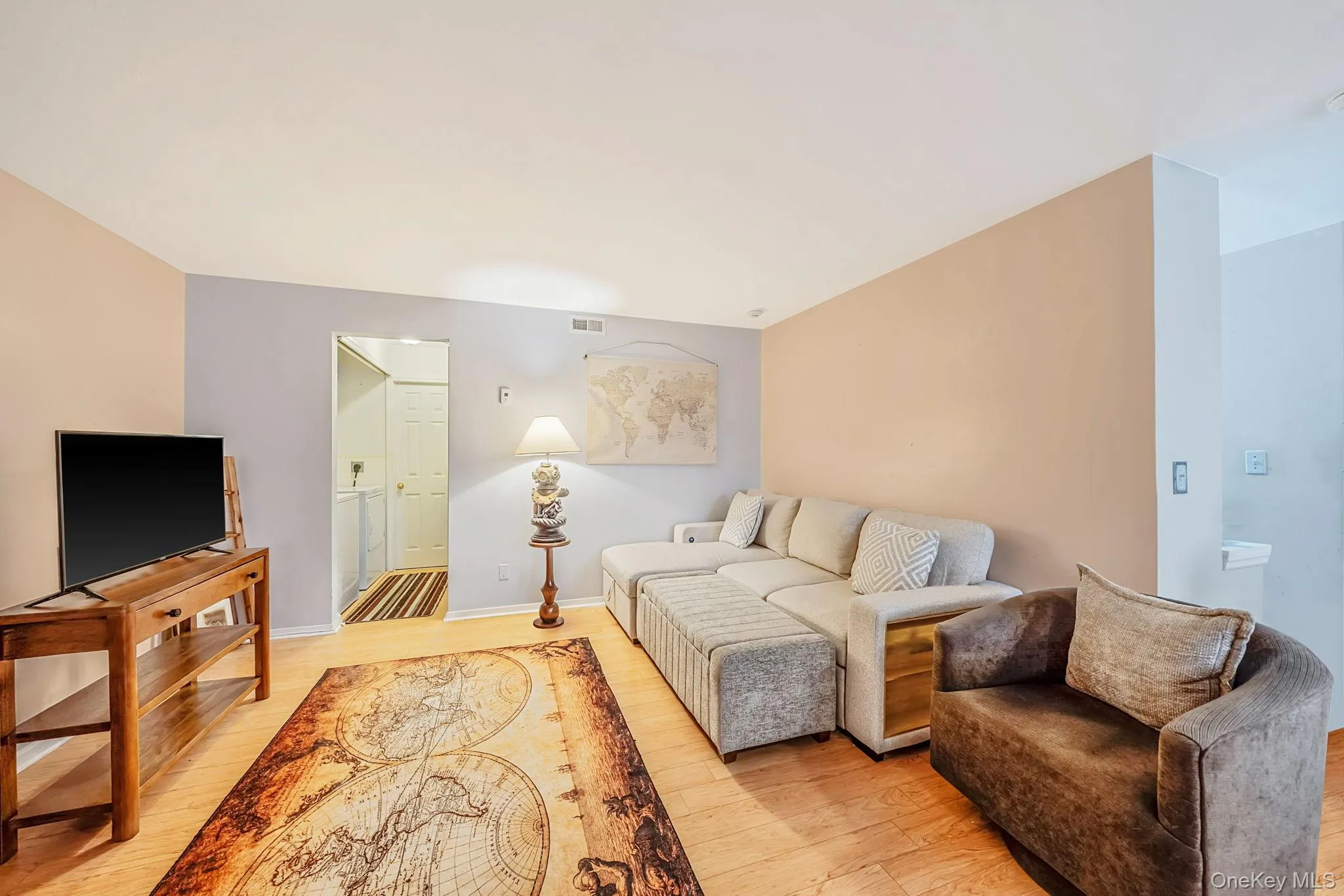 312 Artist Lake Drive, Brookhaven, NY, 1 Bedroom Bedrooms, 4 Rooms Rooms,1 BathroomBathrooms,Residential,For Rent,Artist Lake,0,1013062 312 Artist Lake Drive, Brookhaven, NY, 1 Bedroom Bedrooms, 4 Rooms Rooms,1 BathroomBathrooms,Residential,For Rent,Artist Lake,0,1013062