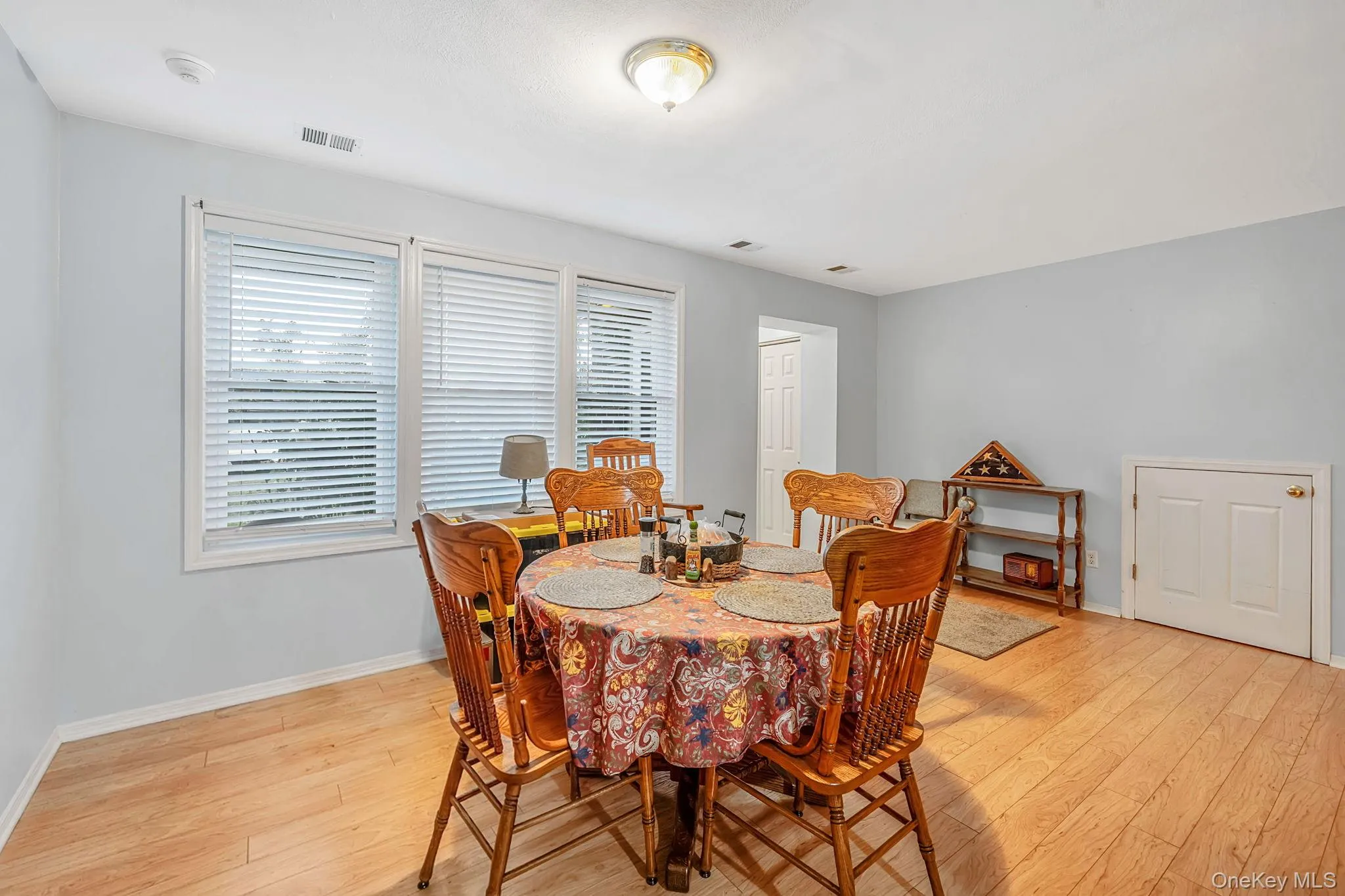 312 Artist Lake Drive, Brookhaven, NY, 1 Bedroom Bedrooms, 4 Rooms Rooms,1 BathroomBathrooms,Residential,For Rent,Artist Lake,0,1013062 312 Artist Lake Drive, Brookhaven, NY, 1 Bedroom Bedrooms, 4 Rooms Rooms,1 BathroomBathrooms,Residential,For Rent,Artist Lake,0,1013062