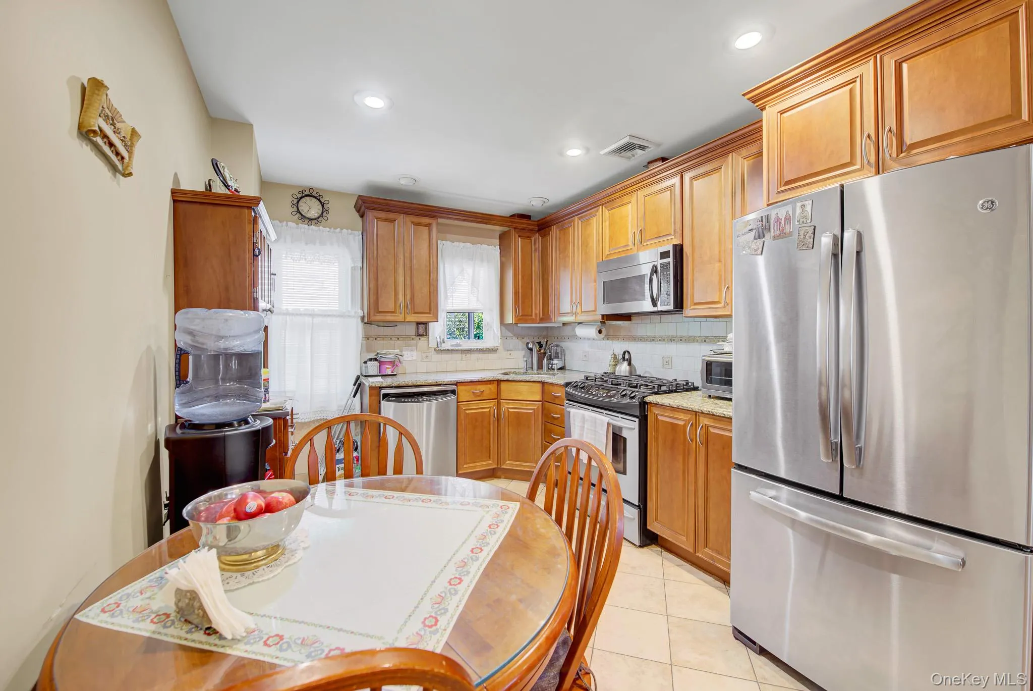 32 Celler Avenue, North Hempstead, NY, 4 Bedrooms Bedrooms, 9 Rooms Rooms,1 BathroomBathrooms,Residential,For Rent,Celler,0,1013063 32 Celler Avenue, North Hempstead, NY, 4 Bedrooms Bedrooms, 9 Rooms Rooms,1 BathroomBathrooms,Residential,For Rent,Celler,0,1013063