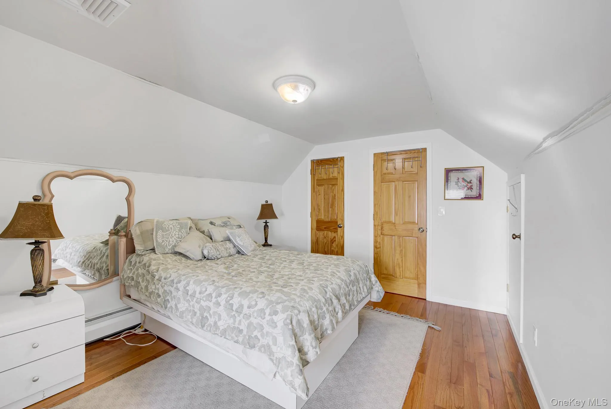 32 Celler Avenue, North Hempstead, NY, 4 Bedrooms Bedrooms, 9 Rooms Rooms,1 BathroomBathrooms,Residential,For Rent,Celler,0,1013063 32 Celler Avenue, North Hempstead, NY, 4 Bedrooms Bedrooms, 9 Rooms Rooms,1 BathroomBathrooms,Residential,For Rent,Celler,0,1013063