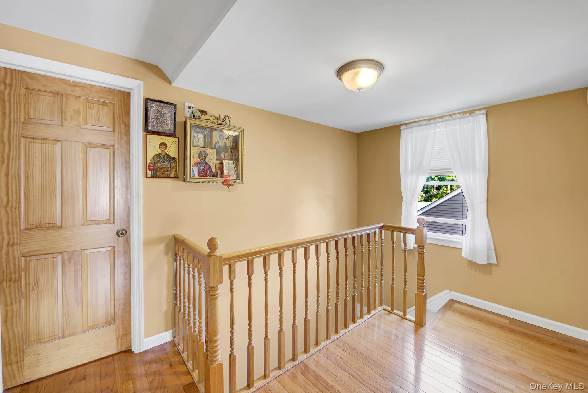 32 Celler Avenue, North Hempstead, NY, 4 Bedrooms Bedrooms, 9 Rooms Rooms,1 BathroomBathrooms,Residential,For Rent,Celler,0,1013063 32 Celler Avenue, North Hempstead, NY, 4 Bedrooms Bedrooms, 9 Rooms Rooms,1 BathroomBathrooms,Residential,For Rent,Celler,0,1013063