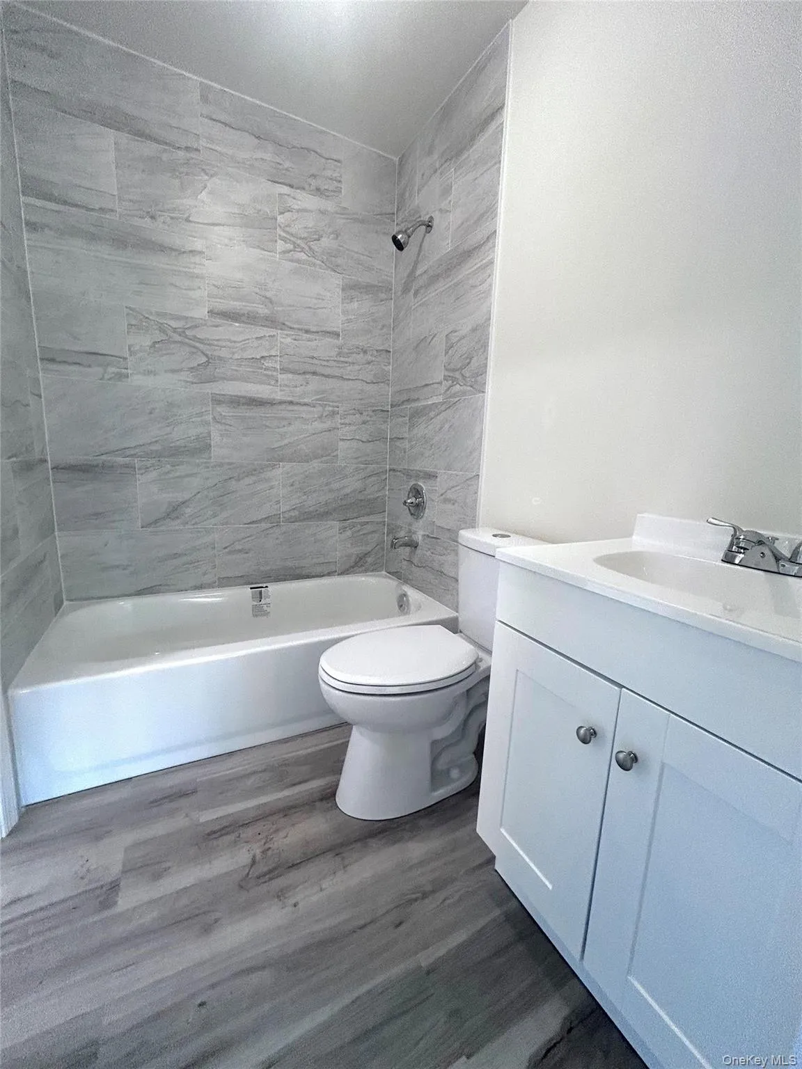 First Floor Full Bathroom First Floor Full Bathroom