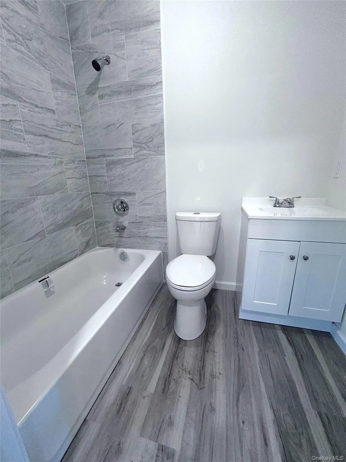 First Floor Full Bathroom First Floor Full Bathroom