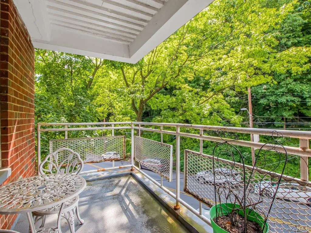 2750 Johnson Avenue, New York, NY, 2 Bedrooms Bedrooms, 4 Rooms Rooms,1 BathroomBathrooms,Residential,For Rent,Johnson,0,1013072 2750 Johnson Avenue, New York, NY, 2 Bedrooms Bedrooms, 4 Rooms Rooms,1 BathroomBathrooms,Residential,For Rent,Johnson,0,1013072