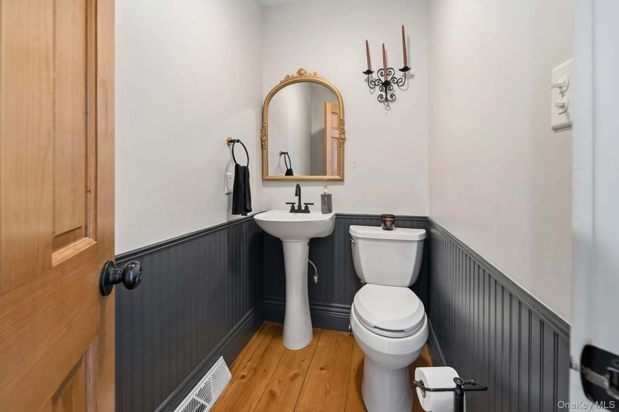 108 Grovenors Corners Road, Cobleskill, NY, 4 Bedrooms Bedrooms, 13 Rooms Rooms,3 BathroomsBathrooms,Residential,For Rent,Grovenors Corners,0,1013074 108 Grovenors Corners Road, Cobleskill, NY, 4 Bedrooms Bedrooms, 13 Rooms Rooms,3 BathroomsBathrooms,Residential,For Rent,Grovenors Corners,0,1013074