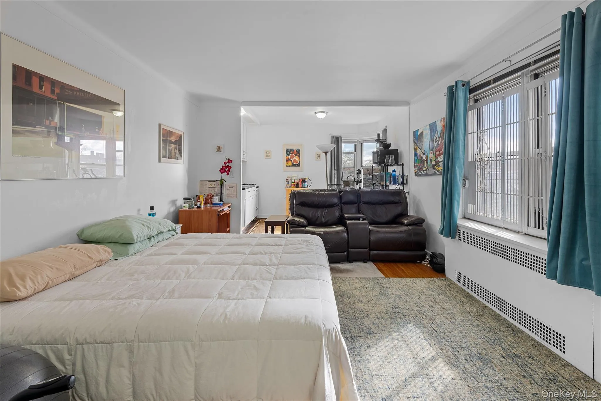 34-41 85th Street, New York, NY, 2 Rooms Rooms,1 BathroomBathrooms,Residential,For Rent,85th,0,1013083 34-41 85th Street, New York, NY, 2 Rooms Rooms,1 BathroomBathrooms,Residential,For Rent,85th,0,1013083