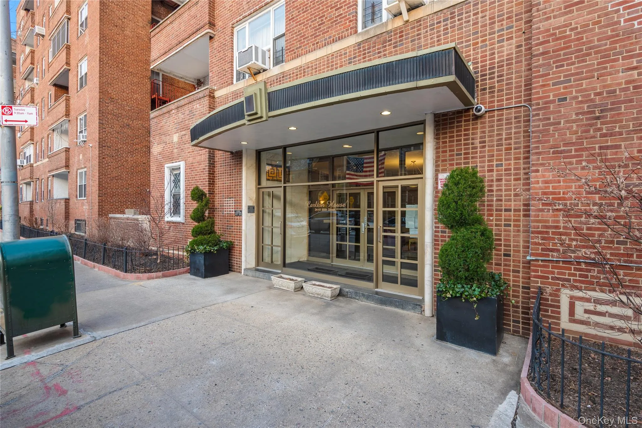 34-41 85th Street, New York, NY, 2 Rooms Rooms,1 BathroomBathrooms,Residential,For Rent,85th,0,1013083 34-41 85th Street, New York, NY, 2 Rooms Rooms,1 BathroomBathrooms,Residential,For Rent,85th,0,1013083