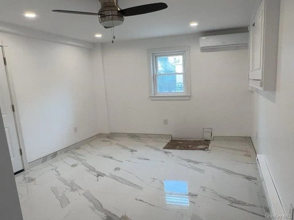 730 217 Street, New York, NY, 3 Bedrooms Bedrooms, 5 Rooms Rooms,2 BathroomsBathrooms,Residential Lease,For Rent,217,0,1013090 730 217 Street, New York, NY, 3 Bedrooms Bedrooms, 5 Rooms Rooms,2 BathroomsBathrooms,Residential Lease,For Rent,217,0,1013090