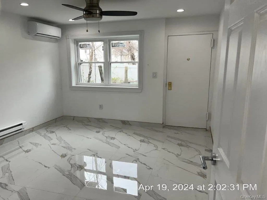 730 217 Street, New York, NY, 3 Bedrooms Bedrooms, 5 Rooms Rooms,2 BathroomsBathrooms,Residential Lease,For Rent,217,0,1013090 730 217 Street, New York, NY, 3 Bedrooms Bedrooms, 5 Rooms Rooms,2 BathroomsBathrooms,Residential Lease,For Rent,217,0,1013090