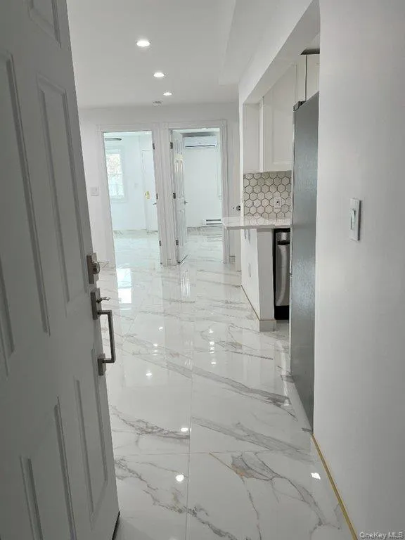 730 217 Street, New York, NY, 3 Bedrooms Bedrooms, 5 Rooms Rooms,2 BathroomsBathrooms,Residential Lease,For Rent,217,0,1013090 730 217 Street, New York, NY, 3 Bedrooms Bedrooms, 5 Rooms Rooms,2 BathroomsBathrooms,Residential Lease,For Rent,217,0,1013090