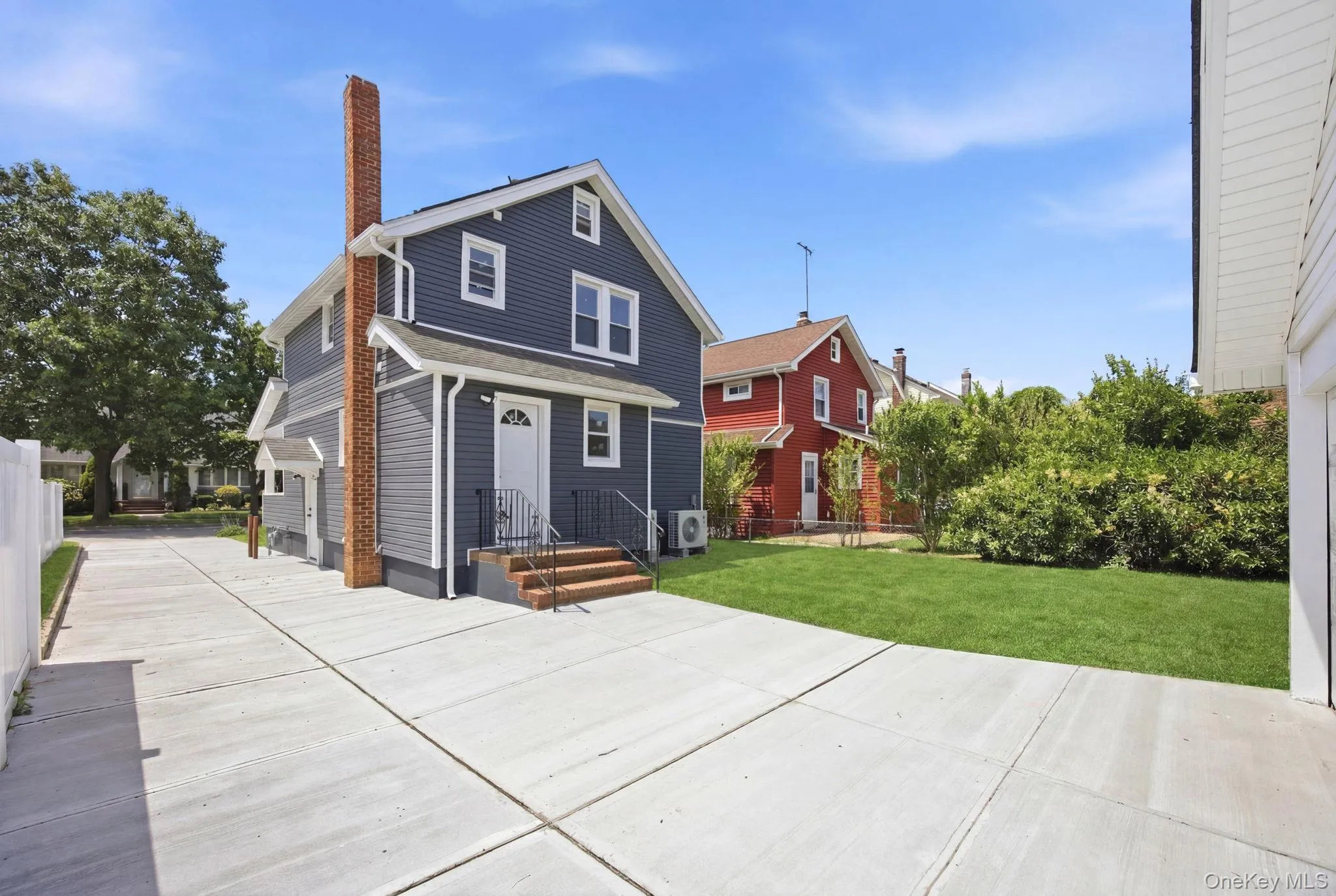 107 Saint Marks Place, Hempstead, NY, 4 Bedrooms Bedrooms, 8 Rooms Rooms,3 BathroomsBathrooms,Residential,For Rent,Saint Marks,0,1013094 107 Saint Marks Place, Hempstead, NY, 4 Bedrooms Bedrooms, 8 Rooms Rooms,3 BathroomsBathrooms,Residential,For Rent,Saint Marks,0,1013094
