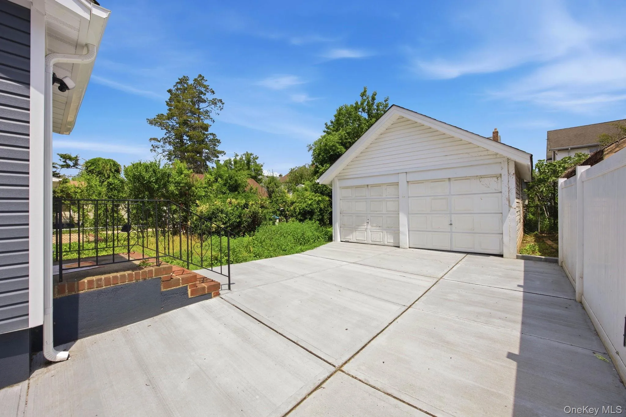 107 Saint Marks Place, Hempstead, NY, 4 Bedrooms Bedrooms, 8 Rooms Rooms,3 BathroomsBathrooms,Residential,For Rent,Saint Marks,0,1013094 107 Saint Marks Place, Hempstead, NY, 4 Bedrooms Bedrooms, 8 Rooms Rooms,3 BathroomsBathrooms,Residential,For Rent,Saint Marks,0,1013094