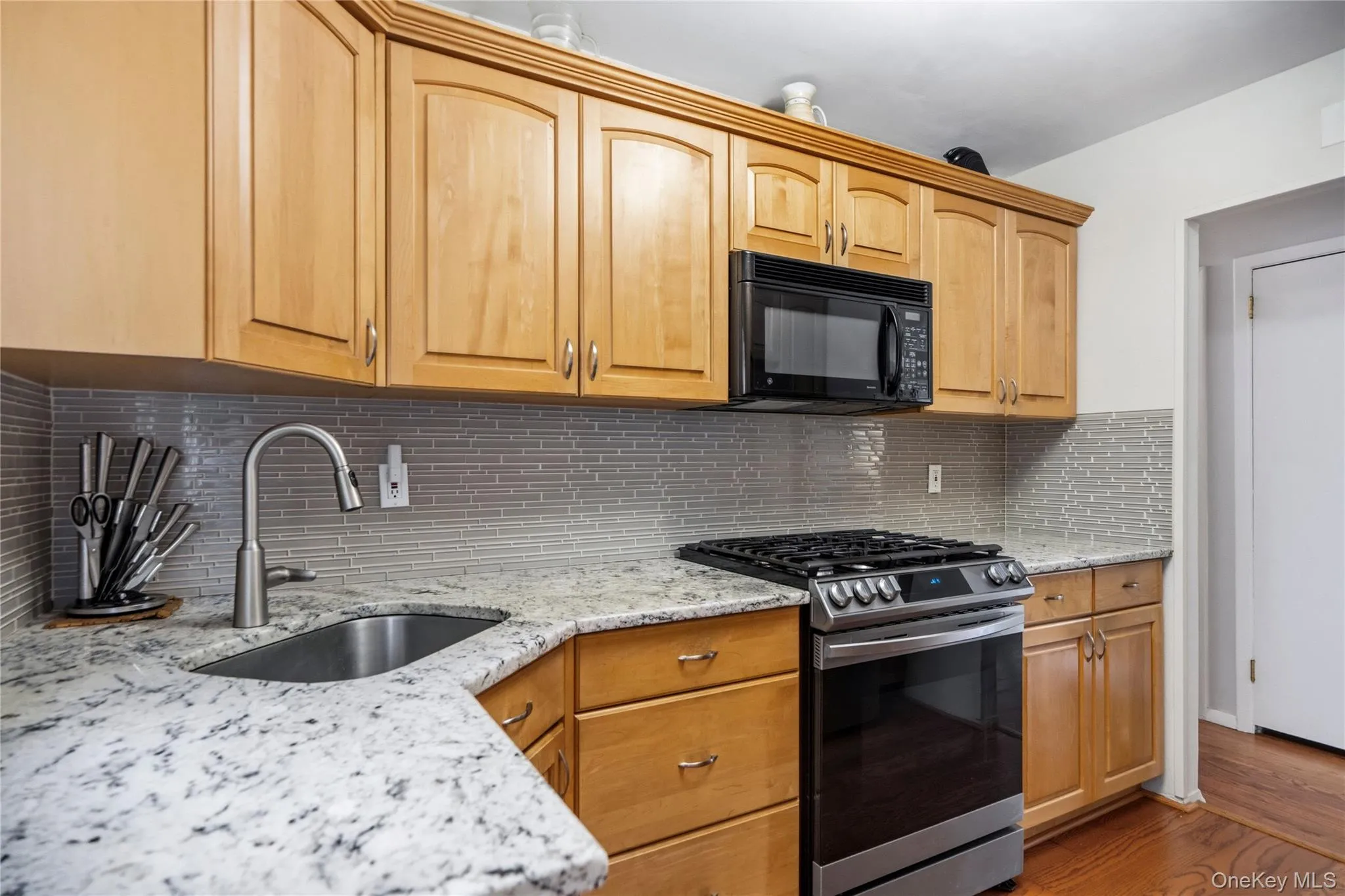 90 14th Street, Babylon, NY, 3 Bedrooms Bedrooms, 7 Rooms Rooms,1 BathroomBathrooms,Residential,For Rent,14th,0,1013096 90 14th Street, Babylon, NY, 3 Bedrooms Bedrooms, 7 Rooms Rooms,1 BathroomBathrooms,Residential,For Rent,14th,0,1013096