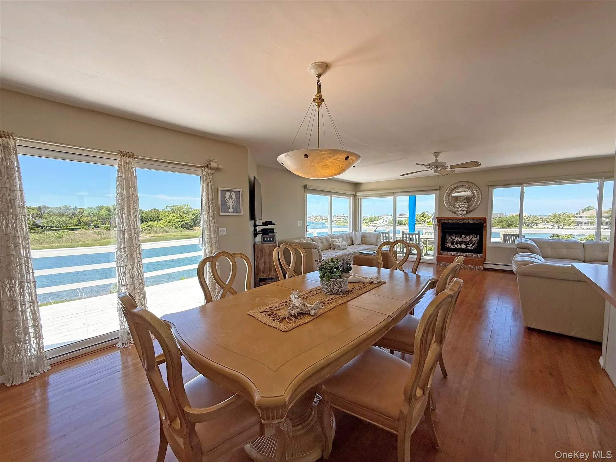 19 Cold Spring Court, Southampton, NY, 4 Bedrooms Bedrooms, 7 Rooms Rooms,3 BathroomsBathrooms,Residential Lease,For Rent,Cold Spring,0,1013097 19 Cold Spring Court, Southampton, NY, 4 Bedrooms Bedrooms, 7 Rooms Rooms,3 BathroomsBathrooms,Residential Lease,For Rent,Cold Spring,0,1013097