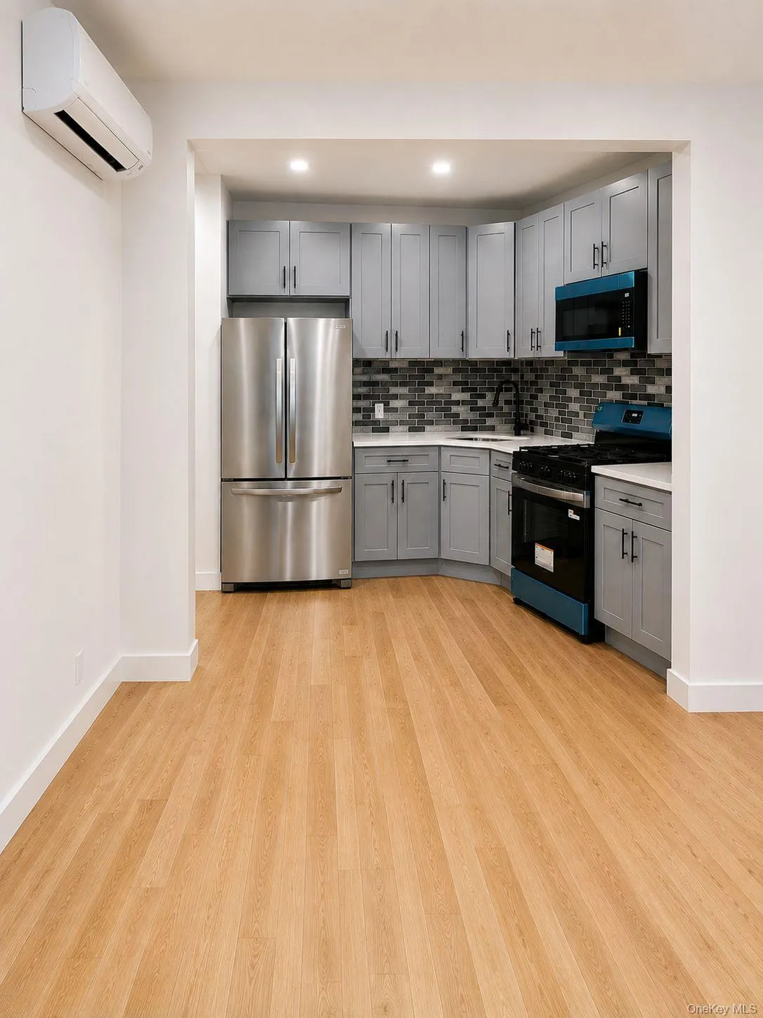 133 Highland Place, New York, NY, 3 Bedrooms Bedrooms, 7 Rooms Rooms,2 BathroomsBathrooms,Residential Lease,For Rent,Highland,0,1013098 133 Highland Place, New York, NY, 3 Bedrooms Bedrooms, 7 Rooms Rooms,2 BathroomsBathrooms,Residential Lease,For Rent,Highland,0,1013098
