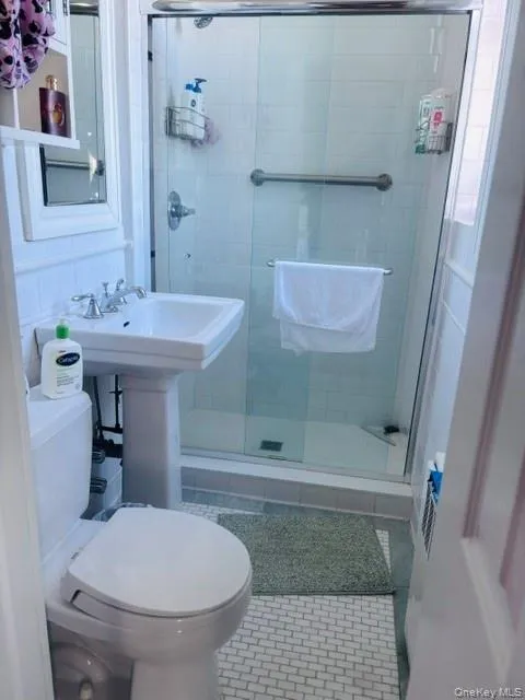 111 7th Street, Hempstead, NY, 2 Bedrooms Bedrooms, 5 Rooms Rooms,2 BathroomsBathrooms,Residential Lease,For Rent,7th,0,1013101 111 7th Street, Hempstead, NY, 2 Bedrooms Bedrooms, 5 Rooms Rooms,2 BathroomsBathrooms,Residential Lease,For Rent,7th,0,1013101