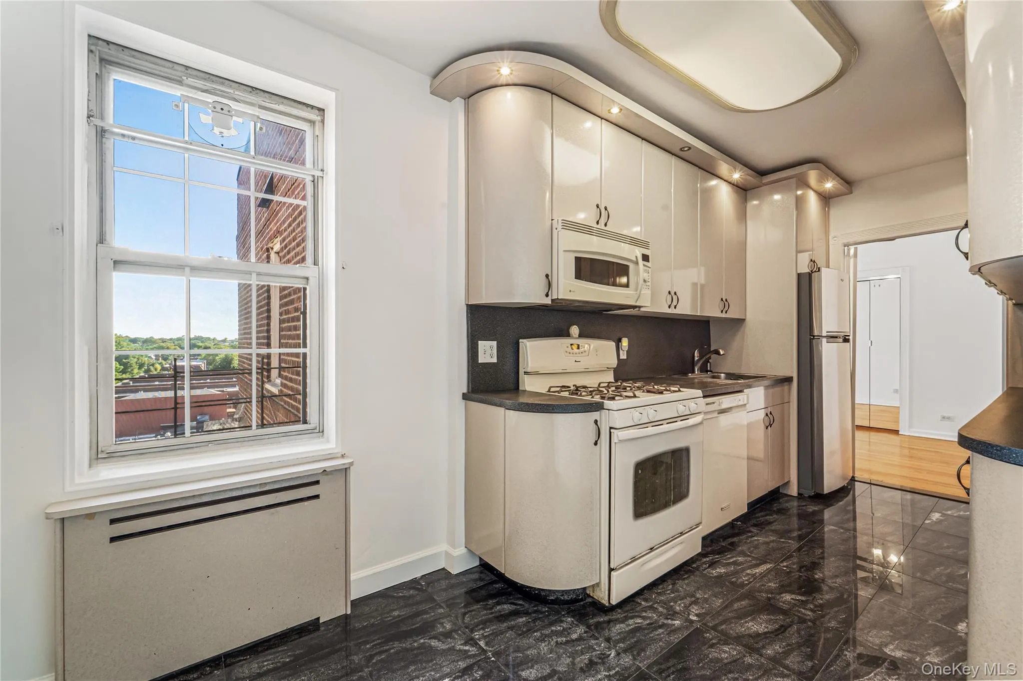 6393 Woodhaven Boulevard, New York, NY, 1 Bedroom Bedrooms, 4 Rooms Rooms,1 BathroomBathrooms,Residential,For Rent,Woodhaven,0,KEY1013106 6393 Woodhaven Boulevard, New York, NY, 1 Bedroom Bedrooms, 4 Rooms Rooms,1 BathroomBathrooms,Residential,For Rent,Woodhaven,0,KEY1013106