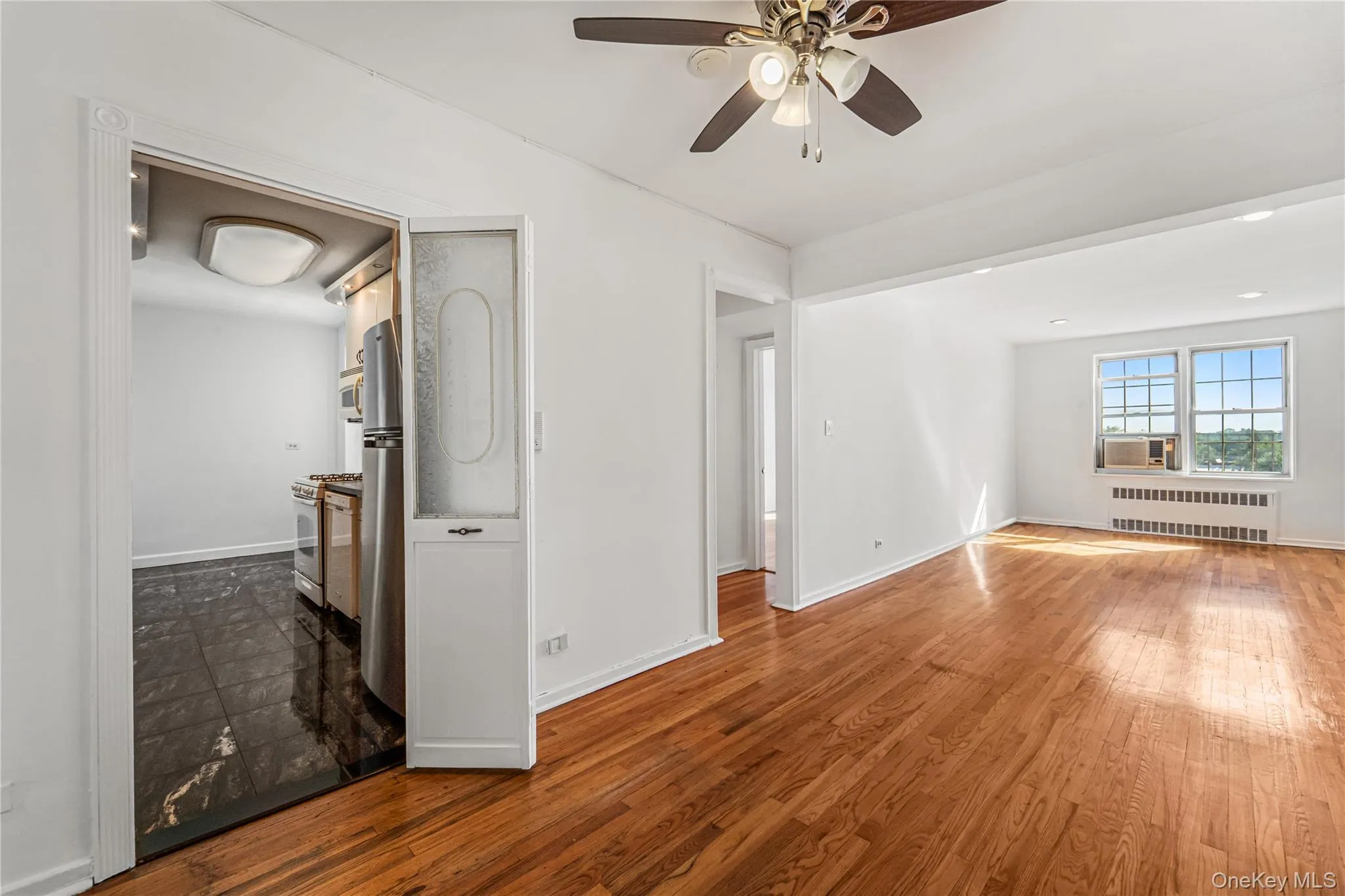 6393 Woodhaven Boulevard, New York, NY, 1 Bedroom Bedrooms, 4 Rooms Rooms,1 BathroomBathrooms,Residential,For Rent,Woodhaven,0,KEY1013106 6393 Woodhaven Boulevard, New York, NY, 1 Bedroom Bedrooms, 4 Rooms Rooms,1 BathroomBathrooms,Residential,For Rent,Woodhaven,0,KEY1013106