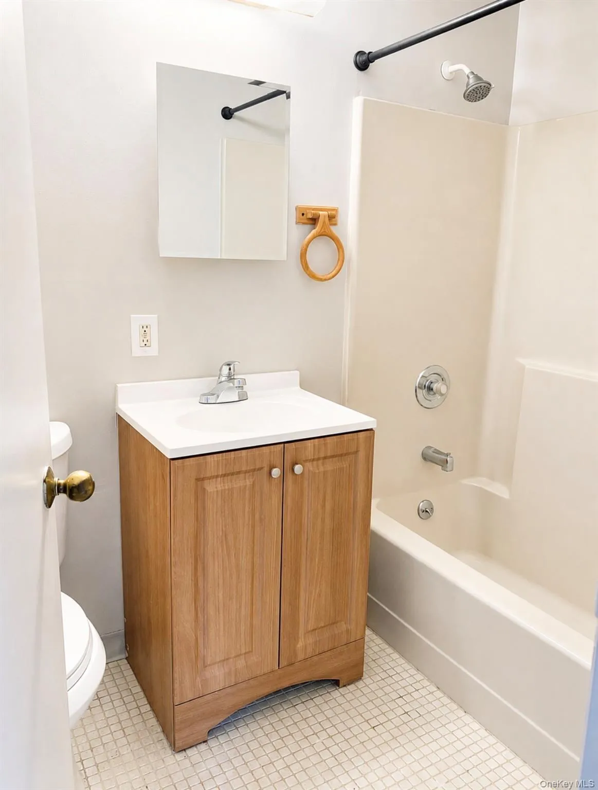 33 Oak Street, Montgomery, NY, 1 Bedroom Bedrooms, 4 Rooms Rooms,1 BathroomBathrooms,Residential Lease,For Rent,Oak,0,1013111 33 Oak Street, Montgomery, NY, 1 Bedroom Bedrooms, 4 Rooms Rooms,1 BathroomBathrooms,Residential Lease,For Rent,Oak,0,1013111