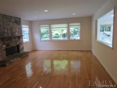6 Beechtree Drive, New Rochelle, NY, 5 Bedrooms Bedrooms, 8 Rooms Rooms,3 BathroomsBathrooms,Residential Lease,For Rent,Beechtree,0,1013112 6 Beechtree Drive, New Rochelle, NY, 5 Bedrooms Bedrooms, 8 Rooms Rooms,3 BathroomsBathrooms,Residential Lease,For Rent,Beechtree,0,1013112