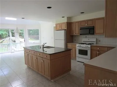 6 Beechtree Drive, New Rochelle, NY, 5 Bedrooms Bedrooms, 8 Rooms Rooms,3 BathroomsBathrooms,Residential Lease,For Rent,Beechtree,0,1013112 6 Beechtree Drive, New Rochelle, NY, 5 Bedrooms Bedrooms, 8 Rooms Rooms,3 BathroomsBathrooms,Residential Lease,For Rent,Beechtree,0,1013112