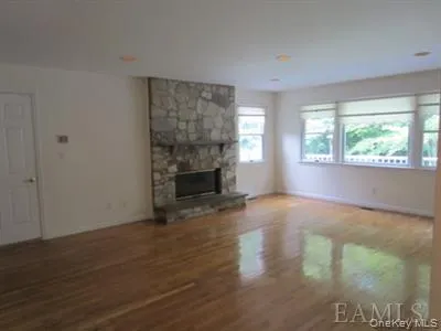 6 Beechtree Drive, New Rochelle, NY, 5 Bedrooms Bedrooms, 8 Rooms Rooms,3 BathroomsBathrooms,Residential Lease,For Rent,Beechtree,0,1013112 6 Beechtree Drive, New Rochelle, NY, 5 Bedrooms Bedrooms, 8 Rooms Rooms,3 BathroomsBathrooms,Residential Lease,For Rent,Beechtree,0,1013112