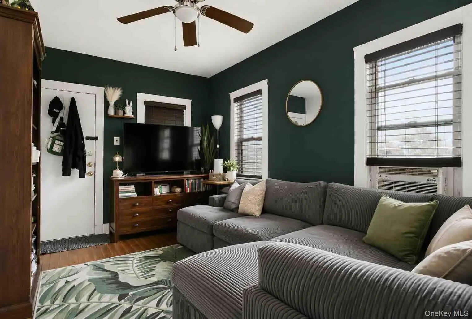 179A Beach 26th Street, New York, NY, 3 Bedrooms Bedrooms, 5 Rooms Rooms,1 BathroomBathrooms,Residential,For Rent,Beach 26th,0,1013113 179A Beach 26th Street, New York, NY, 3 Bedrooms Bedrooms, 5 Rooms Rooms,1 BathroomBathrooms,Residential,For Rent,Beach 26th,0,1013113