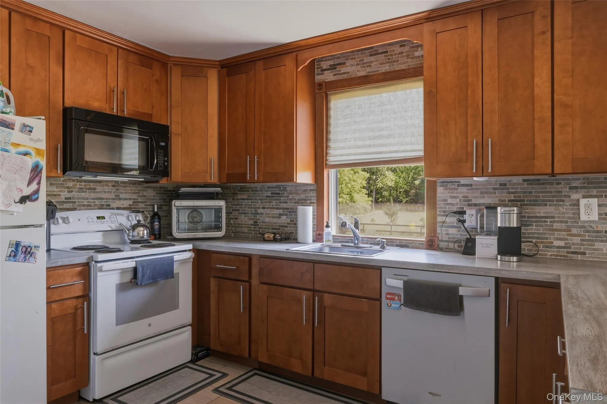 2 North Street, Brookhaven, NY, 2 Bedrooms Bedrooms, 5 Rooms Rooms,1 BathroomBathrooms,Residential,For Rent,North,0,1013119 2 North Street, Brookhaven, NY, 2 Bedrooms Bedrooms, 5 Rooms Rooms,1 BathroomBathrooms,Residential,For Rent,North,0,1013119