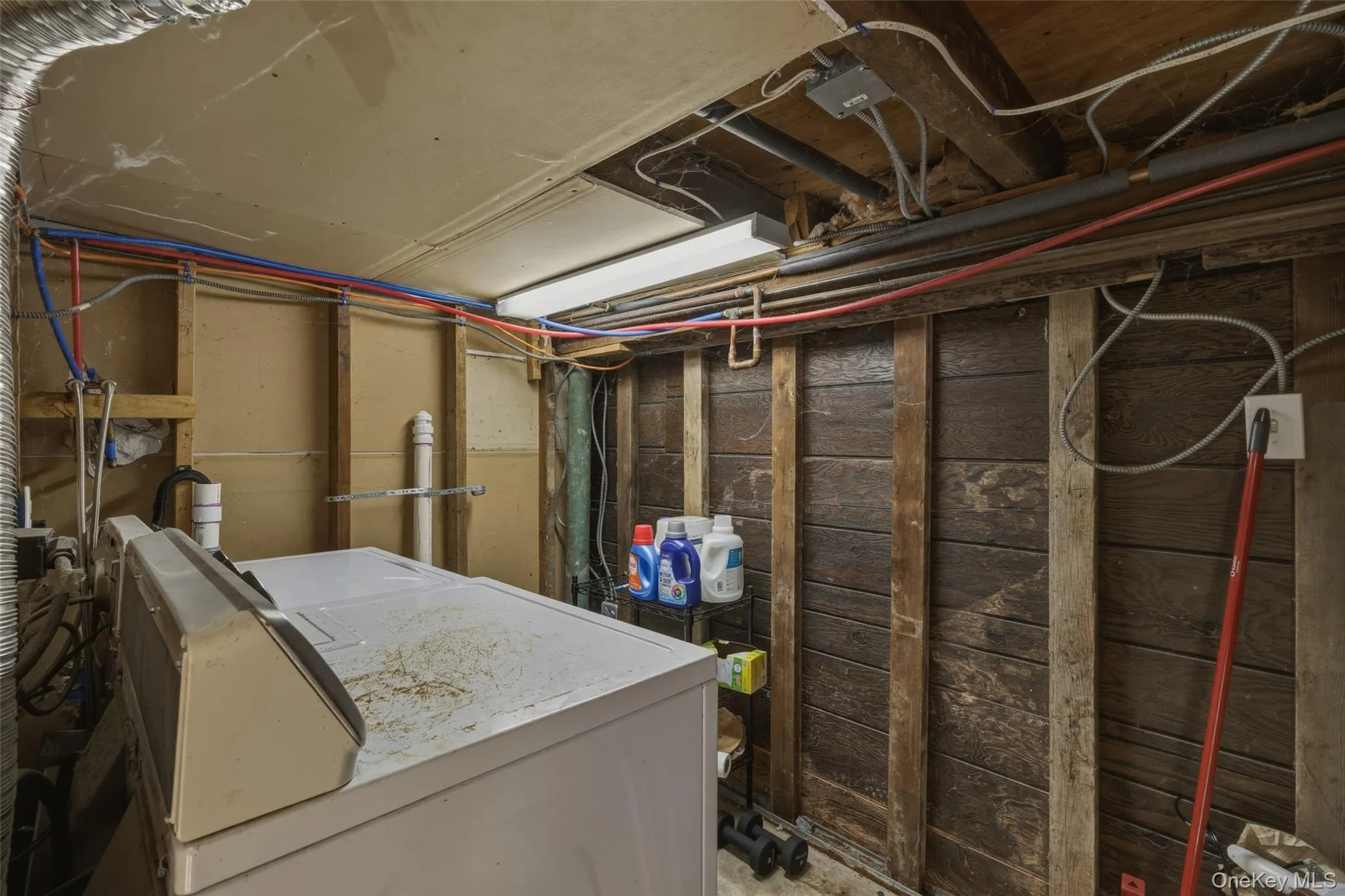 2 North Street, Brookhaven, NY, 2 Bedrooms Bedrooms, 5 Rooms Rooms,1 BathroomBathrooms,Residential,For Rent,North,0,1013119 2 North Street, Brookhaven, NY, 2 Bedrooms Bedrooms, 5 Rooms Rooms,1 BathroomBathrooms,Residential,For Rent,North,0,1013119