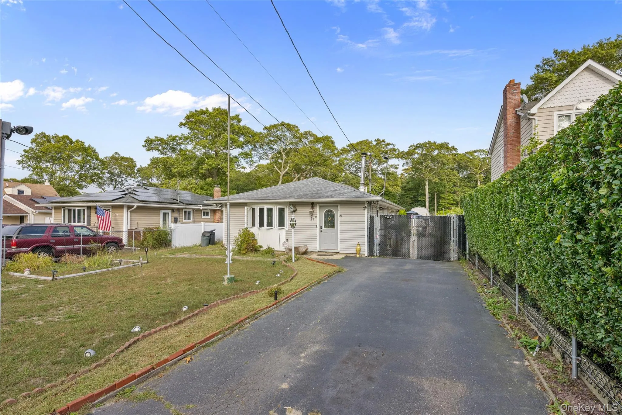 87 Biltmore Drive, Brookhaven, NY, 3 Bedrooms Bedrooms, 6 Rooms Rooms,1 BathroomBathrooms,Residential,For Rent,Biltmore,0,1013126 87 Biltmore Drive, Brookhaven, NY, 3 Bedrooms Bedrooms, 6 Rooms Rooms,1 BathroomBathrooms,Residential,For Rent,Biltmore,0,1013126