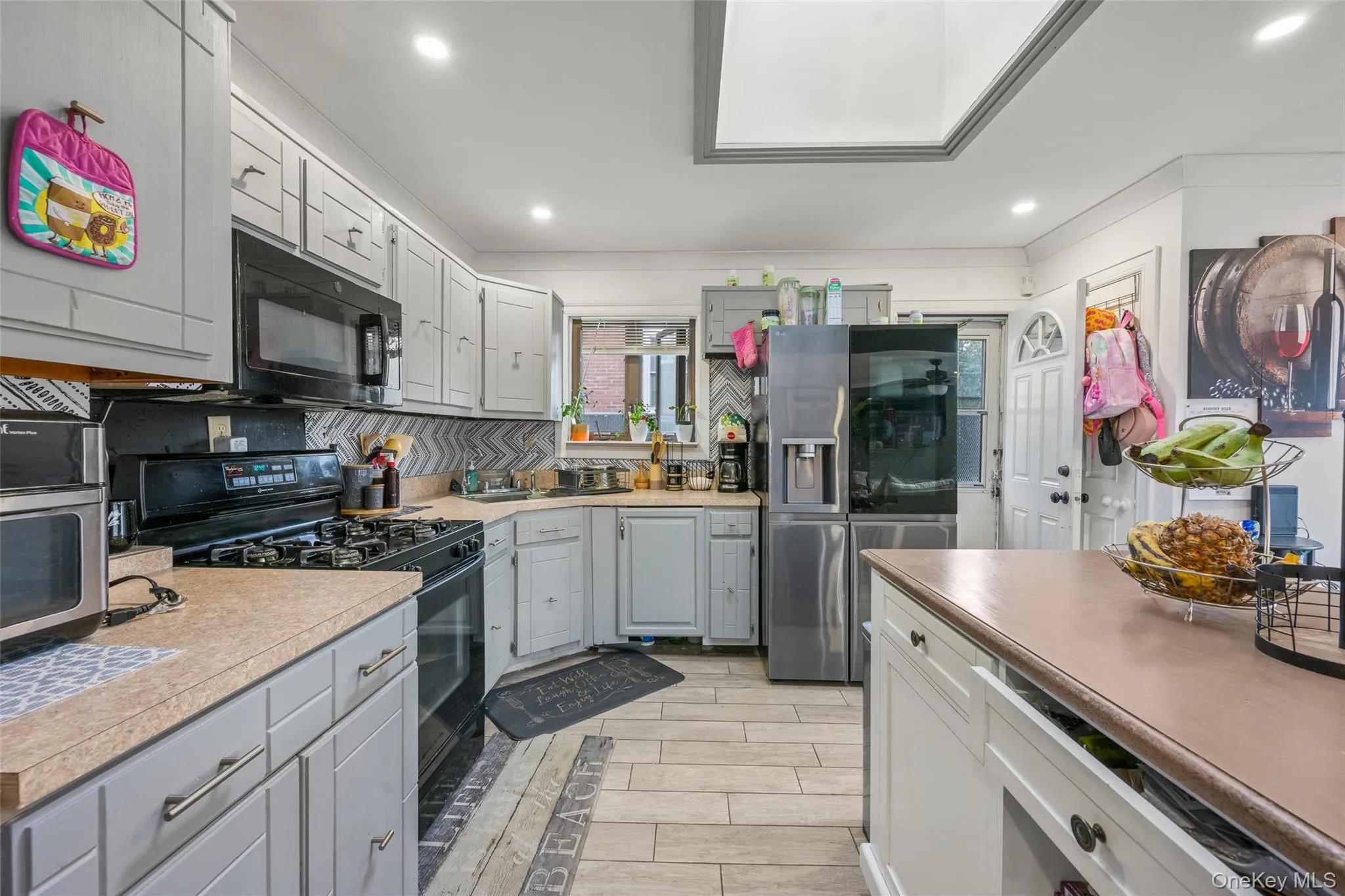 87 Biltmore Drive, Brookhaven, NY, 3 Bedrooms Bedrooms, 6 Rooms Rooms,1 BathroomBathrooms,Residential,For Rent,Biltmore,0,1013126 87 Biltmore Drive, Brookhaven, NY, 3 Bedrooms Bedrooms, 6 Rooms Rooms,1 BathroomBathrooms,Residential,For Rent,Biltmore,0,1013126