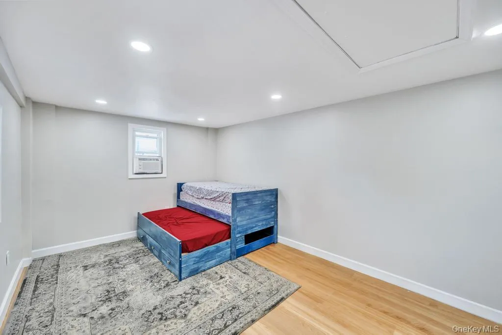 8638 232nd Street, New York, NY, 5 Bedrooms Bedrooms, 10 Rooms Rooms,2 BathroomsBathrooms,Residential,For Rent,232nd,0,1013127 8638 232nd Street, New York, NY, 5 Bedrooms Bedrooms, 10 Rooms Rooms,2 BathroomsBathrooms,Residential,For Rent,232nd,0,1013127