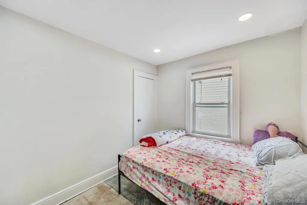 8638 232nd Street, New York, NY, 5 Bedrooms Bedrooms, 10 Rooms Rooms,2 BathroomsBathrooms,Residential,For Rent,232nd,0,1013127 8638 232nd Street, New York, NY, 5 Bedrooms Bedrooms, 10 Rooms Rooms,2 BathroomsBathrooms,Residential,For Rent,232nd,0,1013127