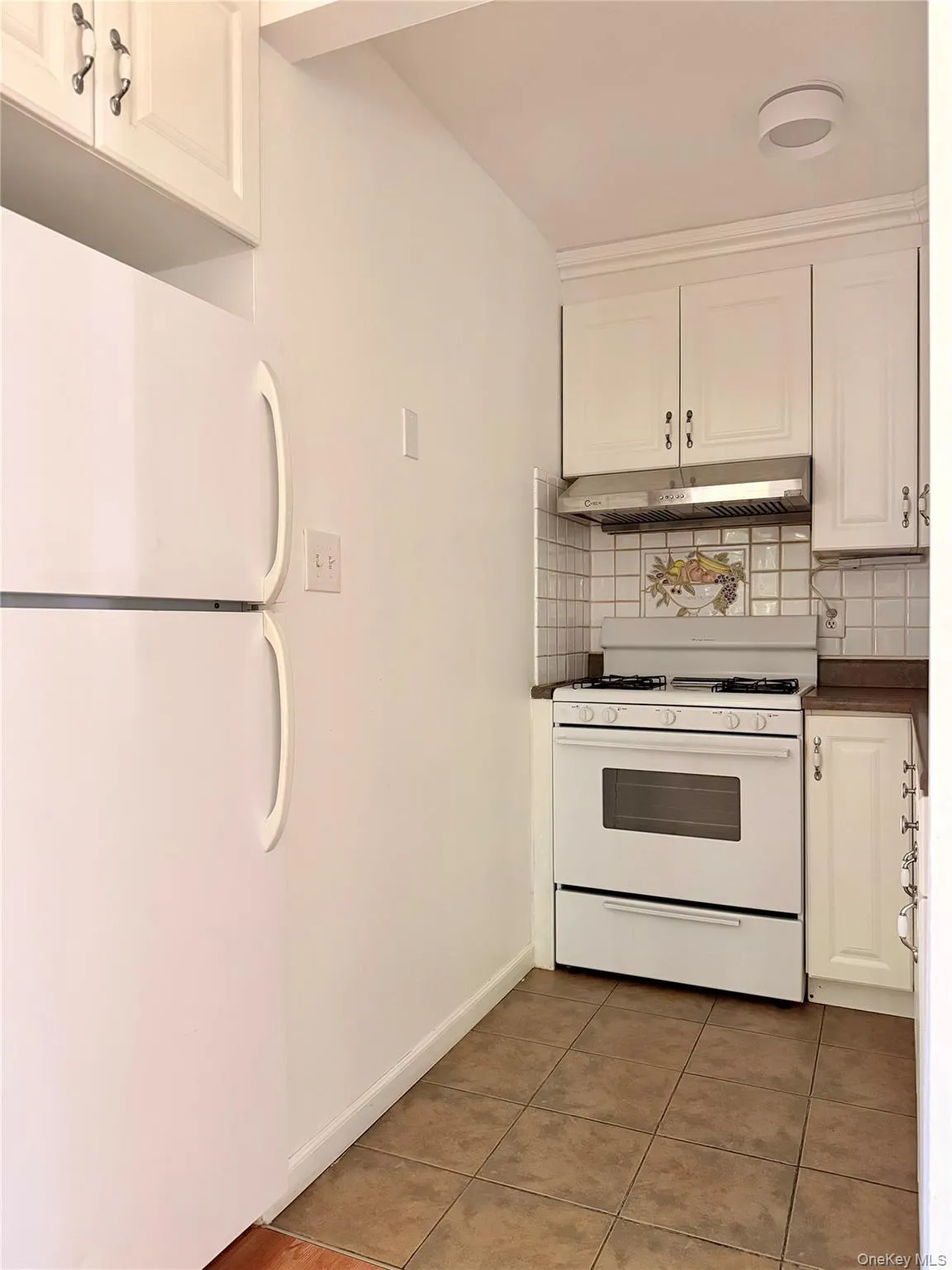 21618 39th Avenue, New York, NY, 1 Bedroom Bedrooms, 4 Rooms Rooms,1 BathroomBathrooms,Residential Lease,For Rent,39th,0,1013129 21618 39th Avenue, New York, NY, 1 Bedroom Bedrooms, 4 Rooms Rooms,1 BathroomBathrooms,Residential Lease,For Rent,39th,0,1013129
