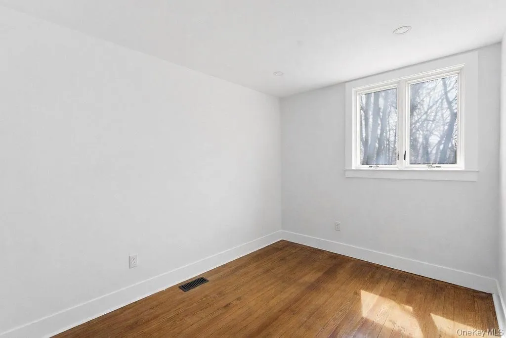 80 Swezey Street, Brookhaven, NY, 3 Bedrooms Bedrooms, 8 Rooms Rooms,2 BathroomsBathrooms,Residential,For Rent,Swezey,0,1013132 80 Swezey Street, Brookhaven, NY, 3 Bedrooms Bedrooms, 8 Rooms Rooms,2 BathroomsBathrooms,Residential,For Rent,Swezey,0,1013132