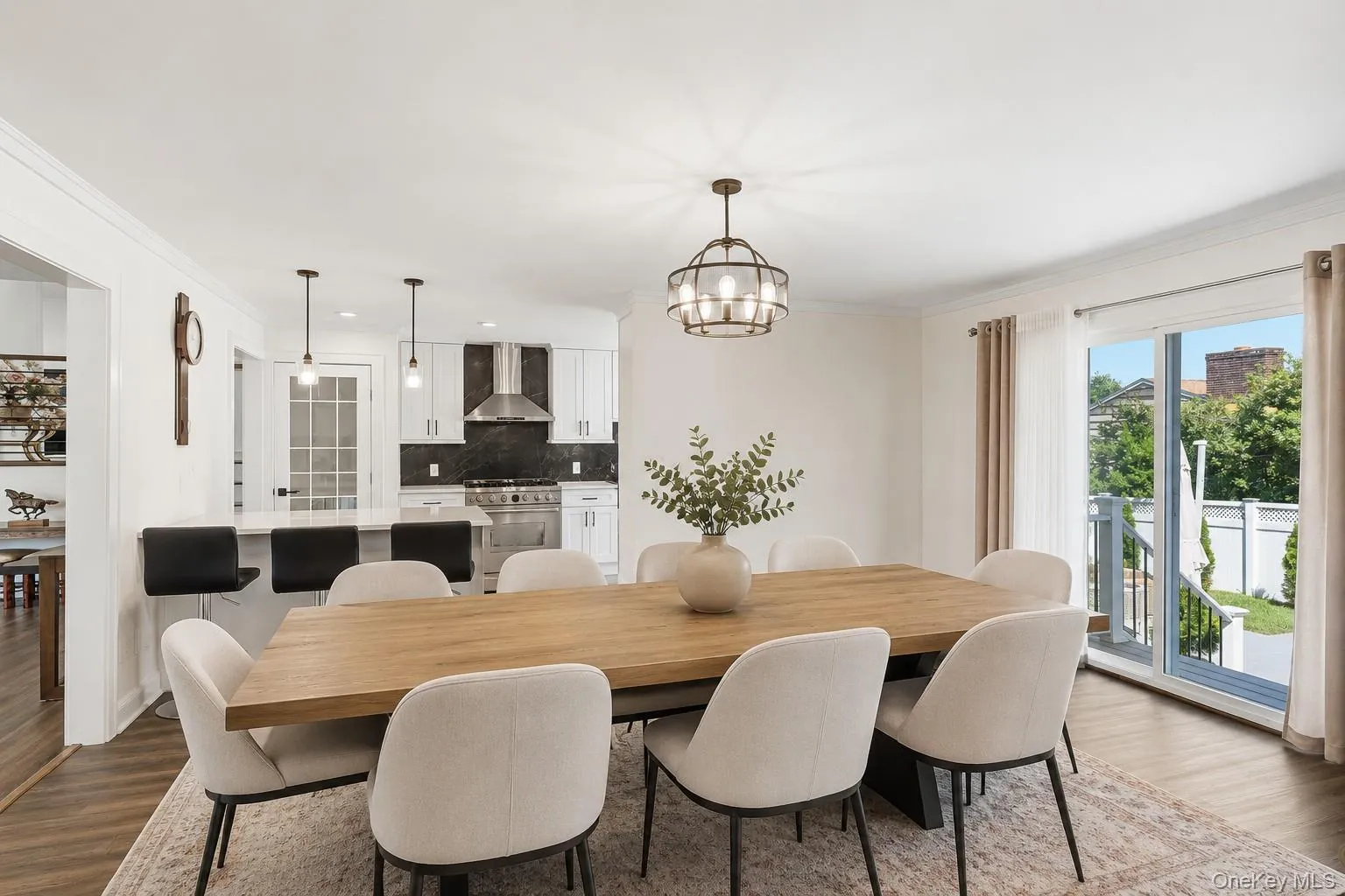 Virtually Staged Virtually Staged