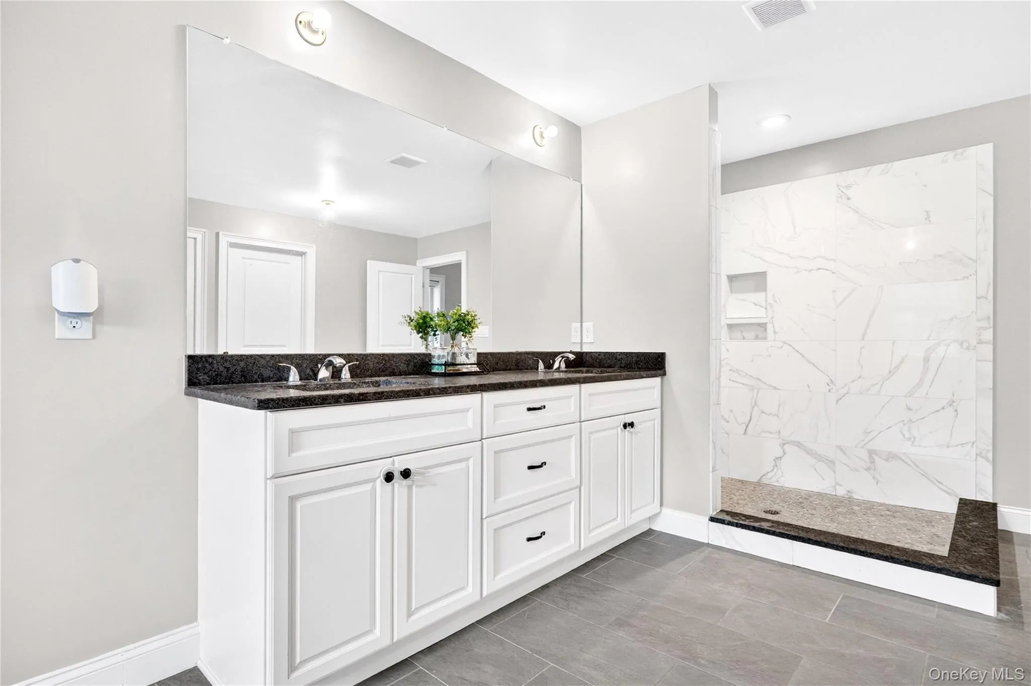 28 Ardmore Street, Cornwall, NY, 4 Bedrooms Bedrooms, 8 Rooms Rooms,2 BathroomsBathrooms,Residential,For Rent,Ardmore,0,1013135 28 Ardmore Street, Cornwall, NY, 4 Bedrooms Bedrooms, 8 Rooms Rooms,2 BathroomsBathrooms,Residential,For Rent,Ardmore,0,1013135