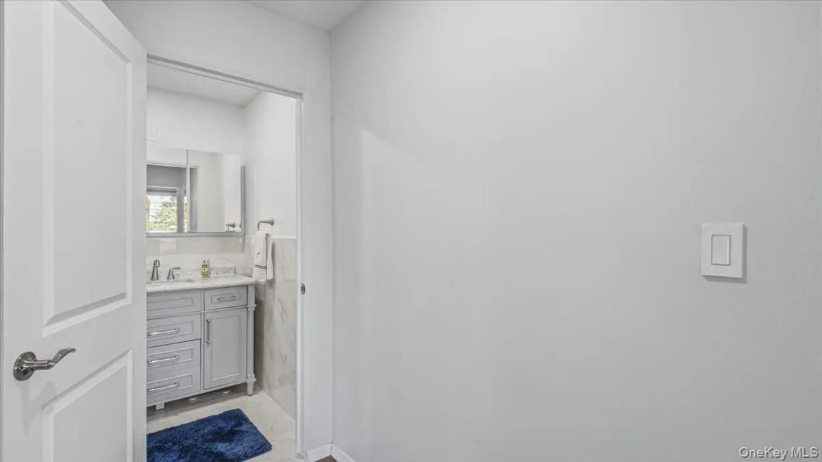 166-10 Powells Cove Boulevard, New York, NY, 1 Bedroom Bedrooms, 3 Rooms Rooms,1 BathroomBathrooms,Residential,For Rent,Powells Cove,0,KEY1013138 166-10 Powells Cove Boulevard, New York, NY, 1 Bedroom Bedrooms, 3 Rooms Rooms,1 BathroomBathrooms,Residential,For Rent,Powells Cove,0,KEY1013138