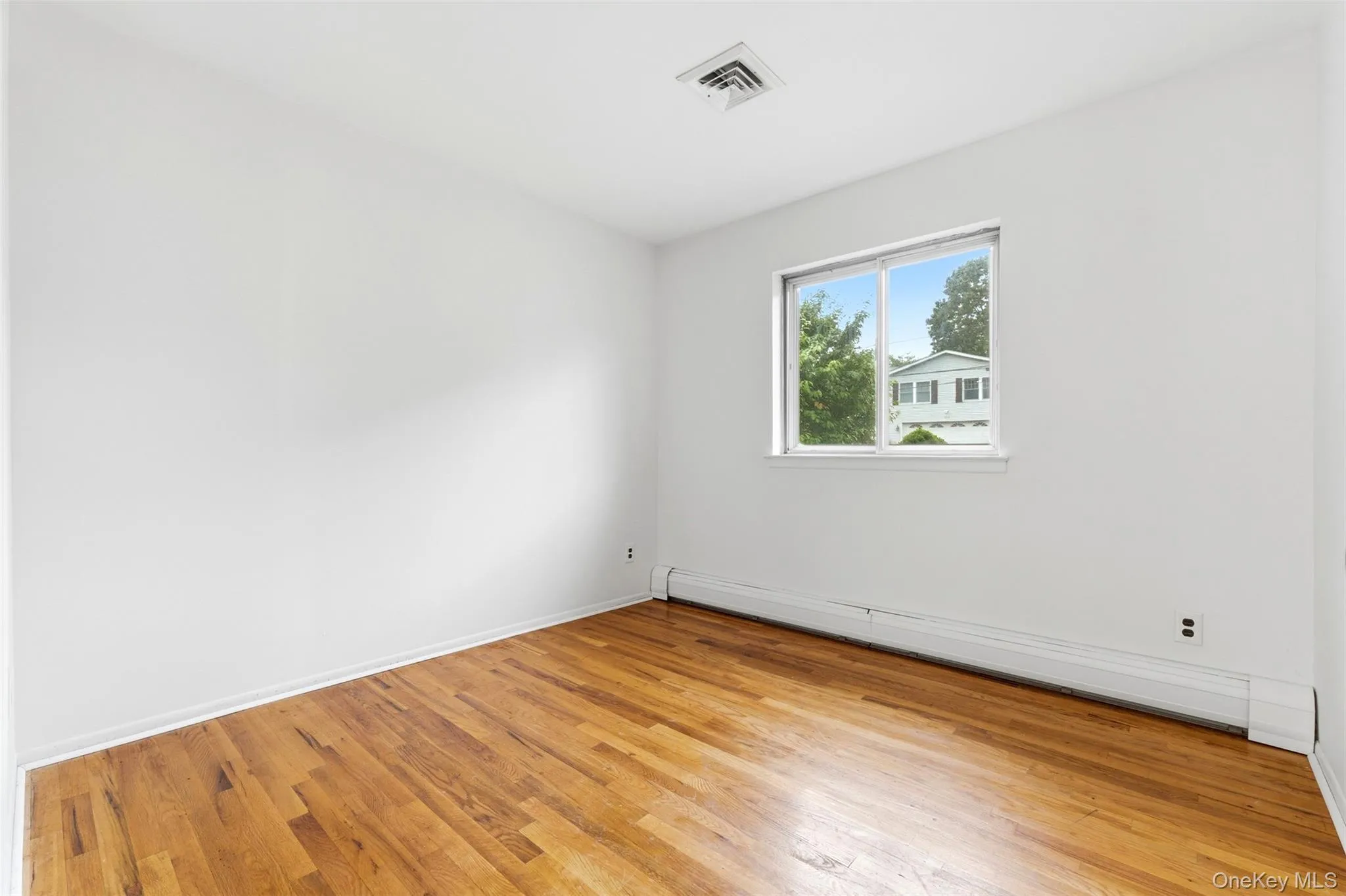 223 Newport Avenue, Orangetown, NY, 3 Bedrooms Bedrooms, 13 Rooms Rooms,1 BathroomBathrooms,Residential,For Rent,Newport,0,KEY1013143 223 Newport Avenue, Orangetown, NY, 3 Bedrooms Bedrooms, 13 Rooms Rooms,1 BathroomBathrooms,Residential,For Rent,Newport,0,KEY1013143