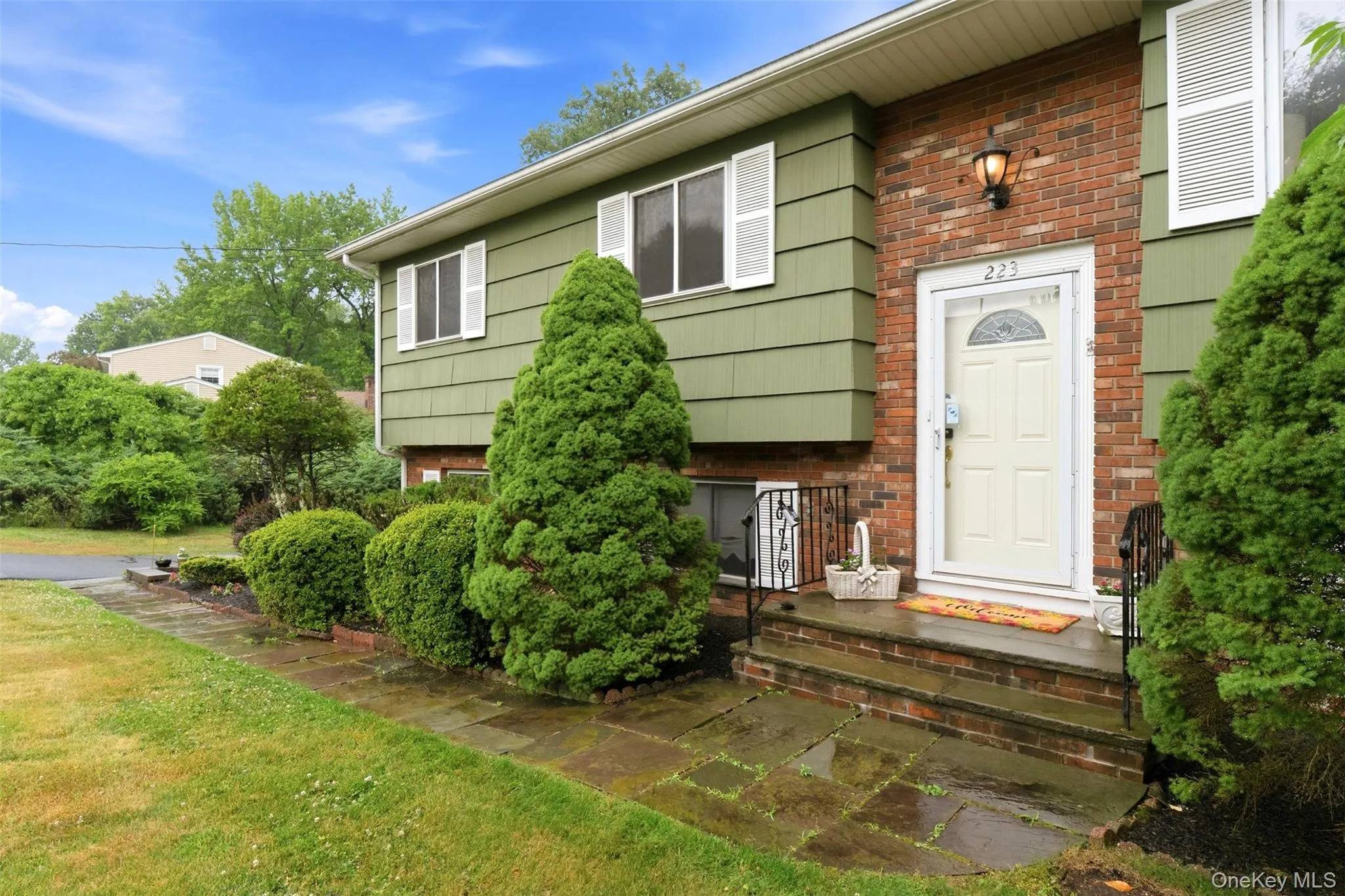 223 Newport Avenue, Orangetown, NY, 3 Bedrooms Bedrooms, 13 Rooms Rooms,1 BathroomBathrooms,Residential,For Rent,Newport,0,KEY1013143 223 Newport Avenue, Orangetown, NY, 3 Bedrooms Bedrooms, 13 Rooms Rooms,1 BathroomBathrooms,Residential,For Rent,Newport,0,KEY1013143