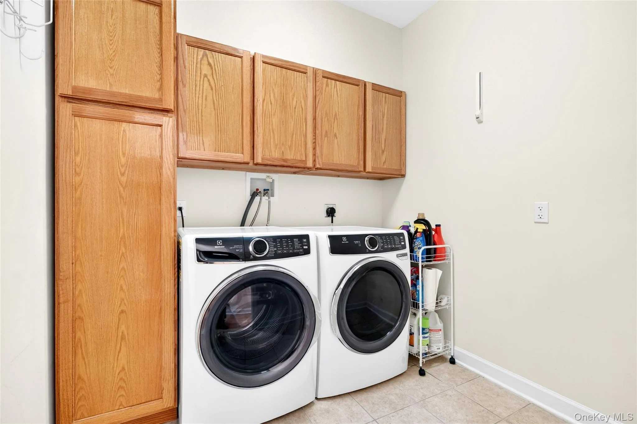 19 Ash Road, Fishkill, NY, 5 Bedrooms Bedrooms, 9 Rooms Rooms,3 BathroomsBathrooms,Residential,For Rent,Ash,0,1013146 19 Ash Road, Fishkill, NY, 5 Bedrooms Bedrooms, 9 Rooms Rooms,3 BathroomsBathrooms,Residential,For Rent,Ash,0,1013146