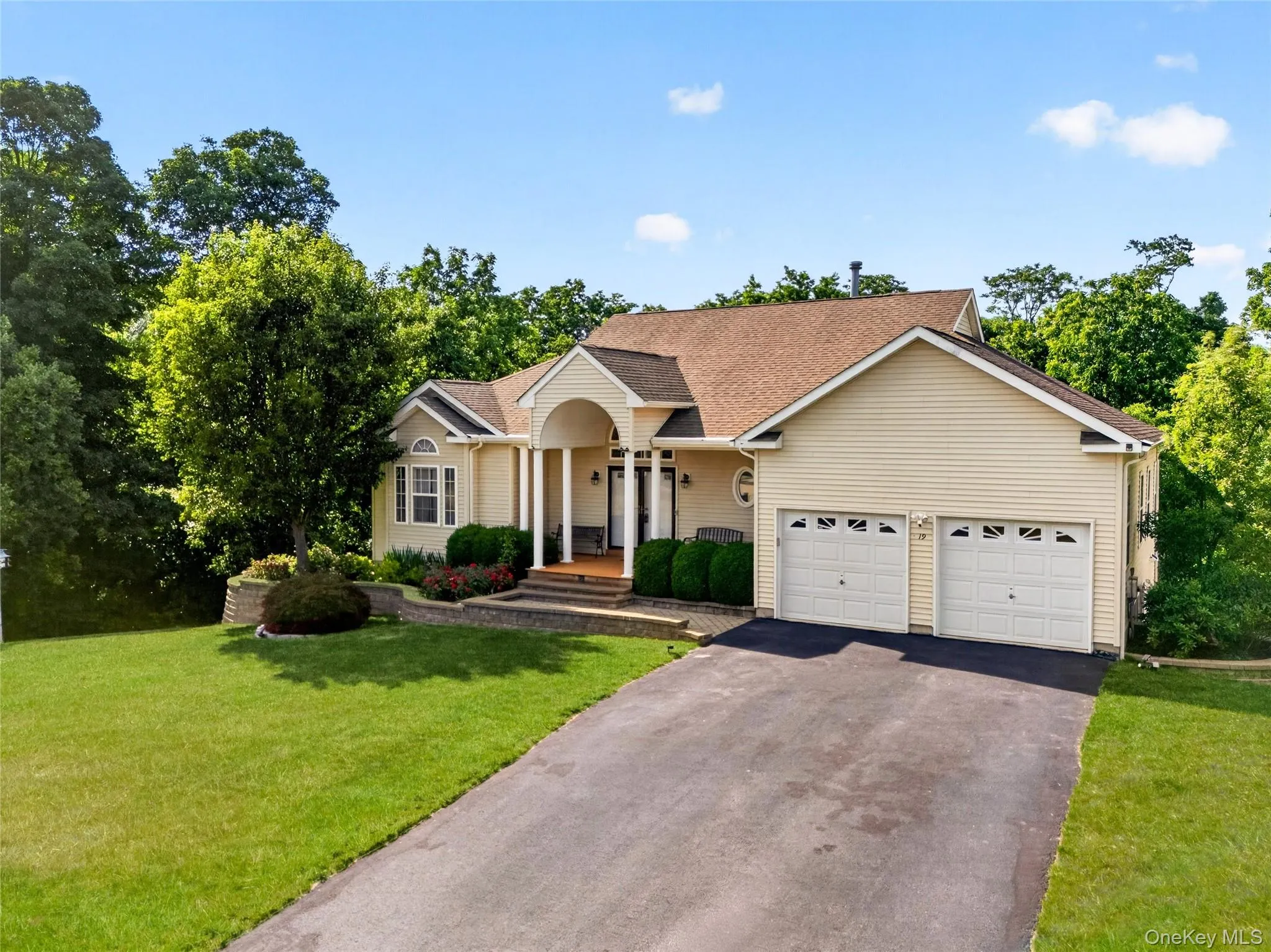 19 Ash Road, Fishkill, NY, 5 Bedrooms Bedrooms, 9 Rooms Rooms,3 BathroomsBathrooms,Residential,For Rent,Ash,0,1013146 19 Ash Road, Fishkill, NY, 5 Bedrooms Bedrooms, 9 Rooms Rooms,3 BathroomsBathrooms,Residential,For Rent,Ash,0,1013146