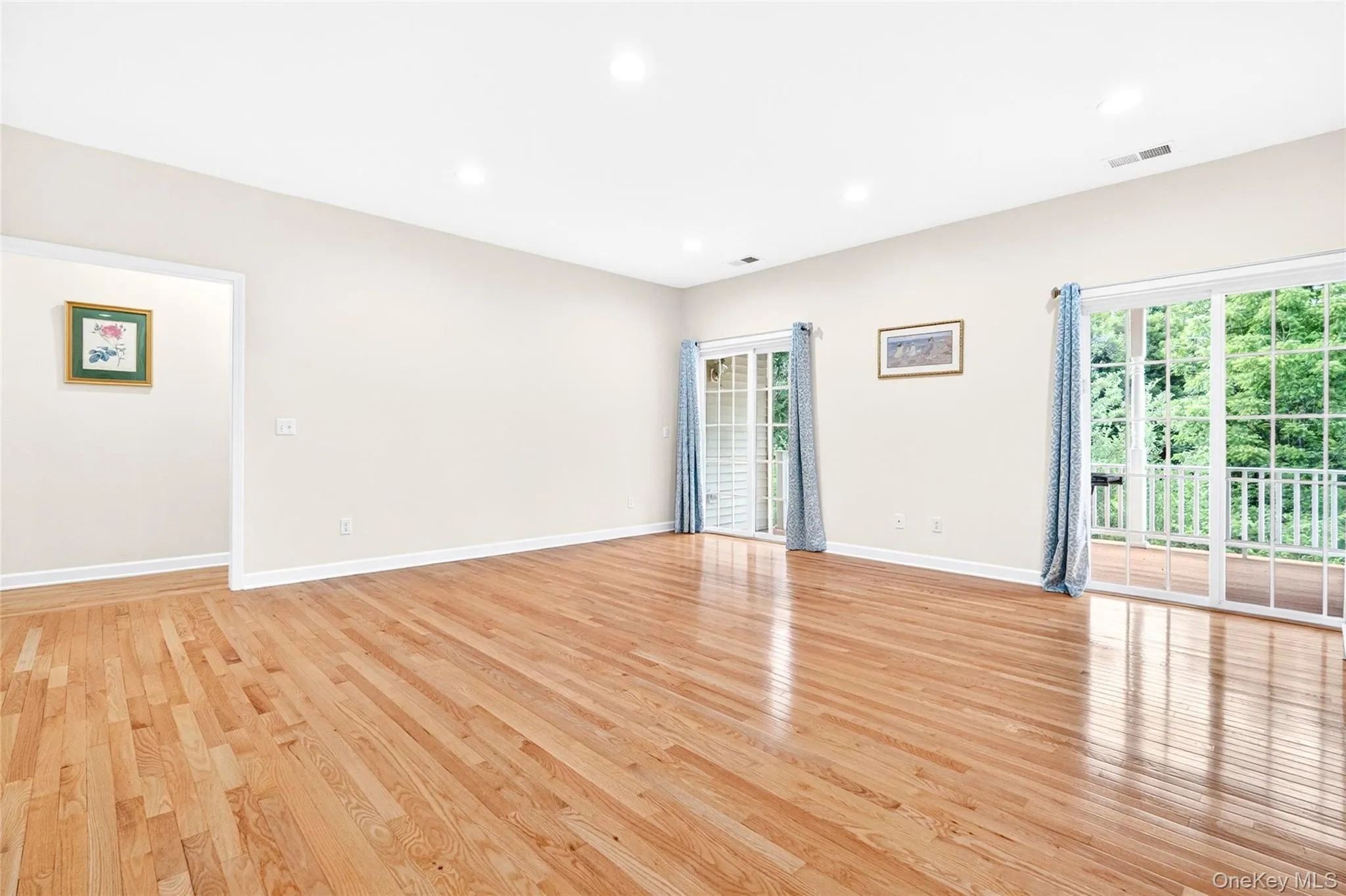 19 Ash Road, Fishkill, NY, 5 Bedrooms Bedrooms, 9 Rooms Rooms,3 BathroomsBathrooms,Residential,For Rent,Ash,0,1013146 19 Ash Road, Fishkill, NY, 5 Bedrooms Bedrooms, 9 Rooms Rooms,3 BathroomsBathrooms,Residential,For Rent,Ash,0,1013146