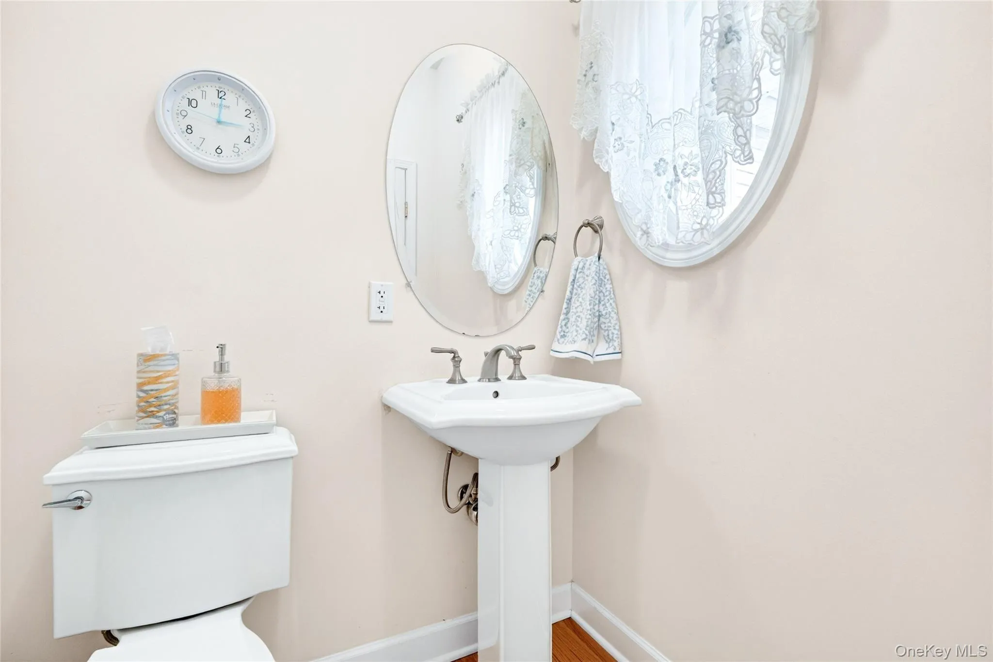 19 Ash Road, Fishkill, NY, 5 Bedrooms Bedrooms, 9 Rooms Rooms,3 BathroomsBathrooms,Residential,For Rent,Ash,0,1013146 19 Ash Road, Fishkill, NY, 5 Bedrooms Bedrooms, 9 Rooms Rooms,3 BathroomsBathrooms,Residential,For Rent,Ash,0,1013146