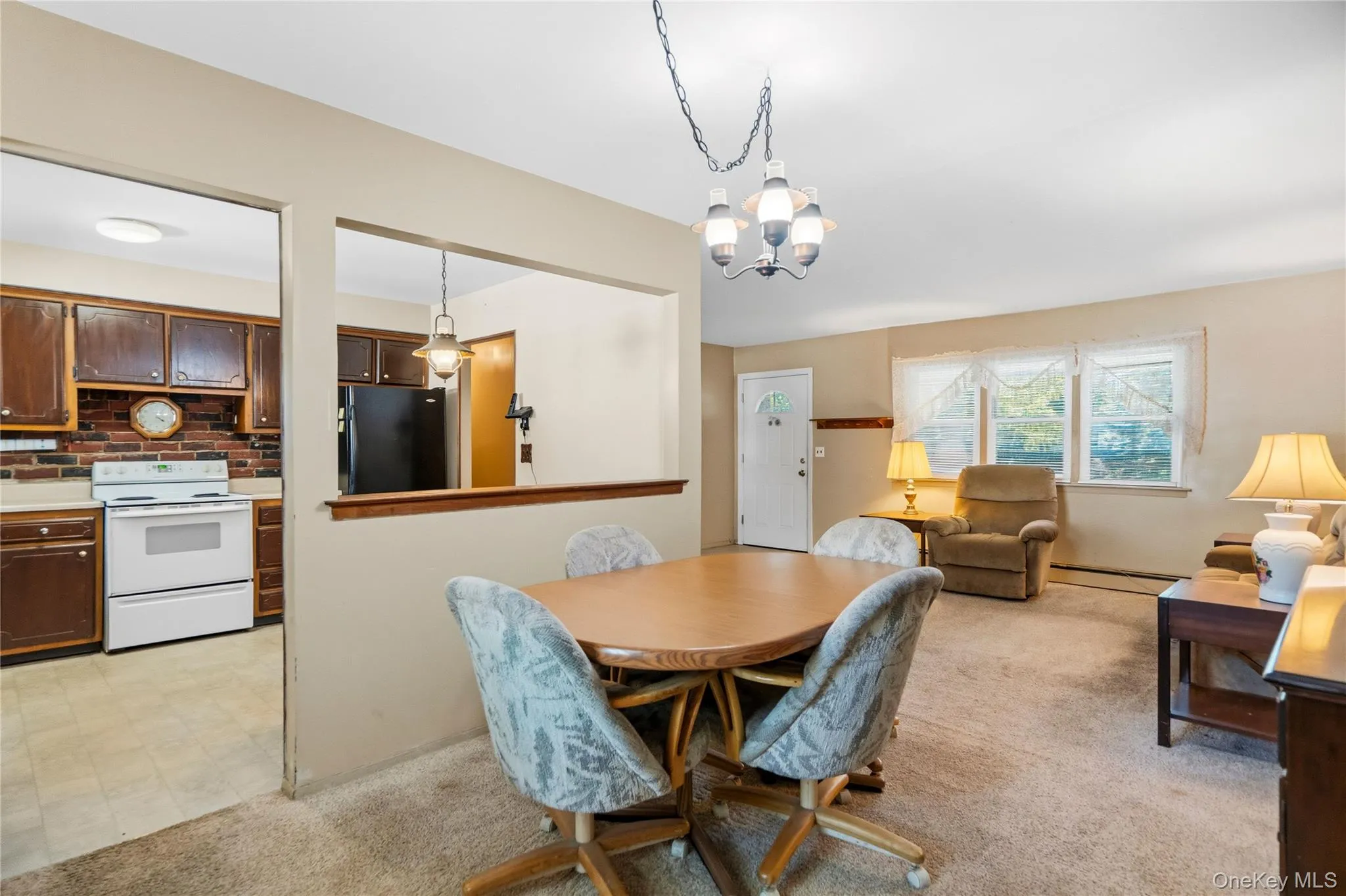 35 Corbin Avenue, Brookhaven, NY, 3 Bedrooms Bedrooms, 7 Rooms Rooms,2 BathroomsBathrooms,Residential,For Rent,Corbin,0,1013152 35 Corbin Avenue, Brookhaven, NY, 3 Bedrooms Bedrooms, 7 Rooms Rooms,2 BathroomsBathrooms,Residential,For Rent,Corbin,0,1013152